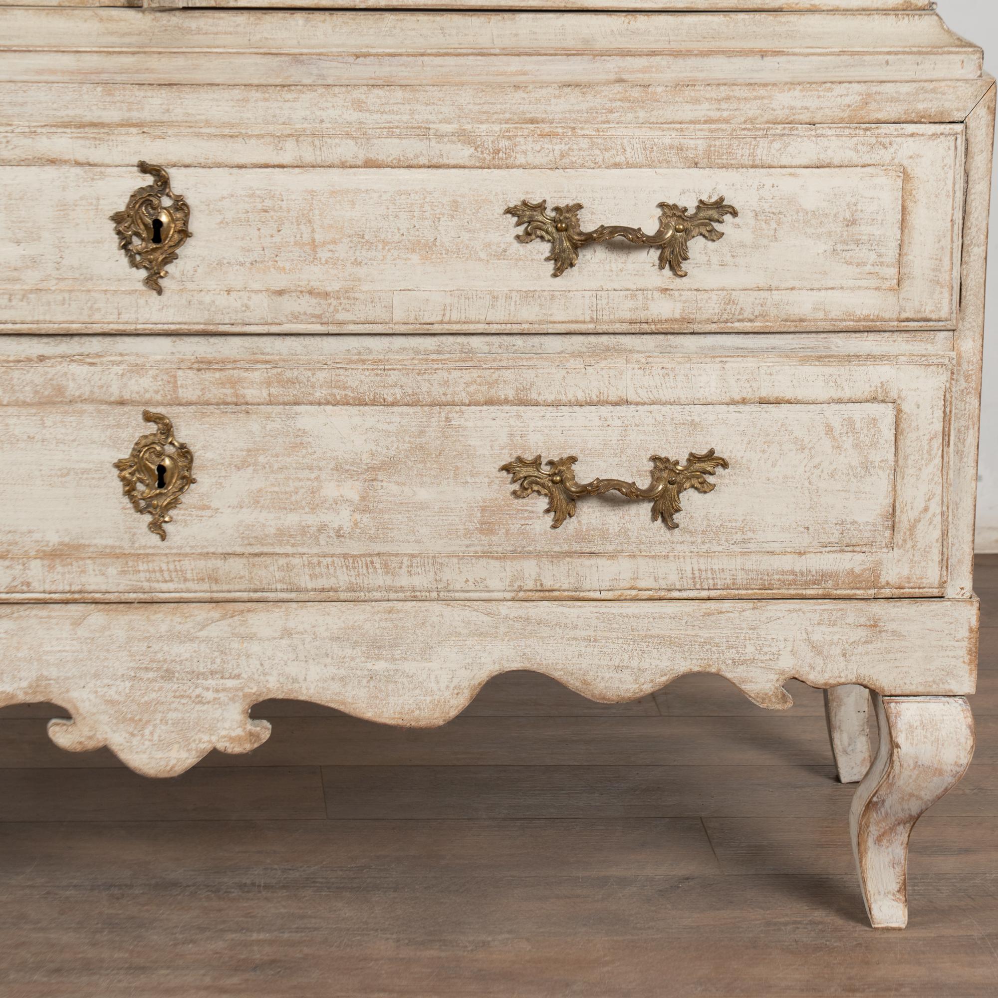 Vetrina in pino svedese bianco della fine del XVIII secolo in vendita 7