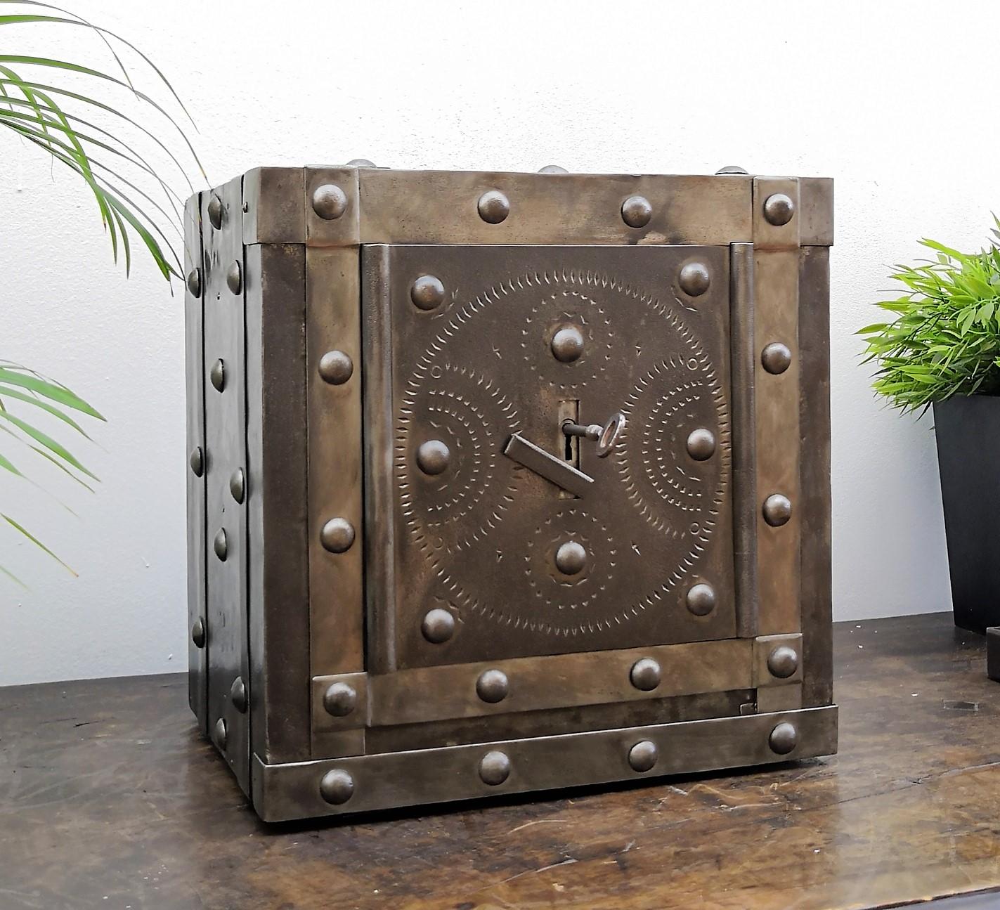 Metal Late 18th Century Wrought Iron Italian Antique Hobnail Studded Safe Strongbox