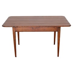 Late 18th-Early 19th Century Tavern Table, circa 1790-1810