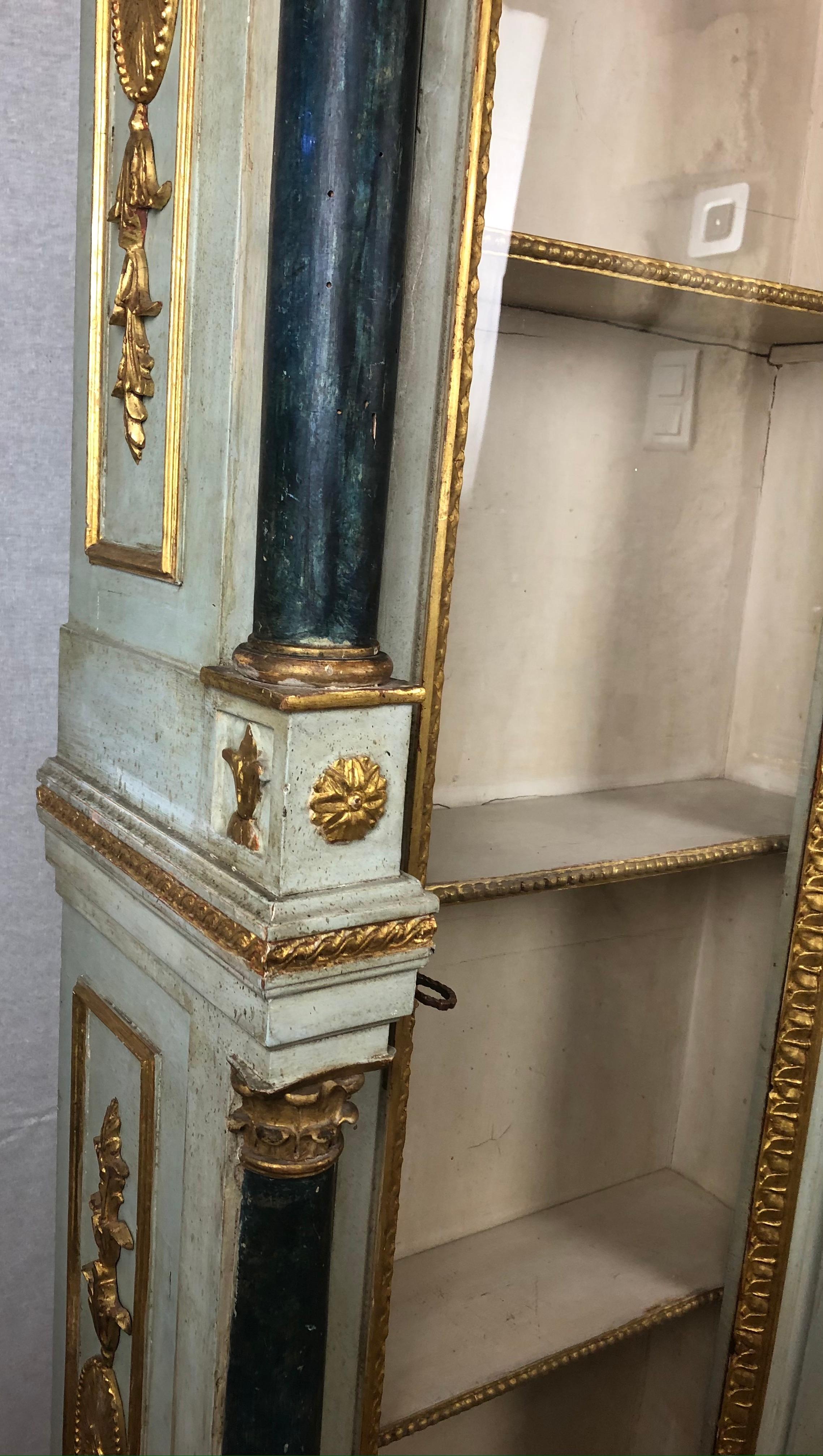 Late 18th-Early 19th Century Carved Painted and Gilt Wood Venetian Cabinet For Sale 2