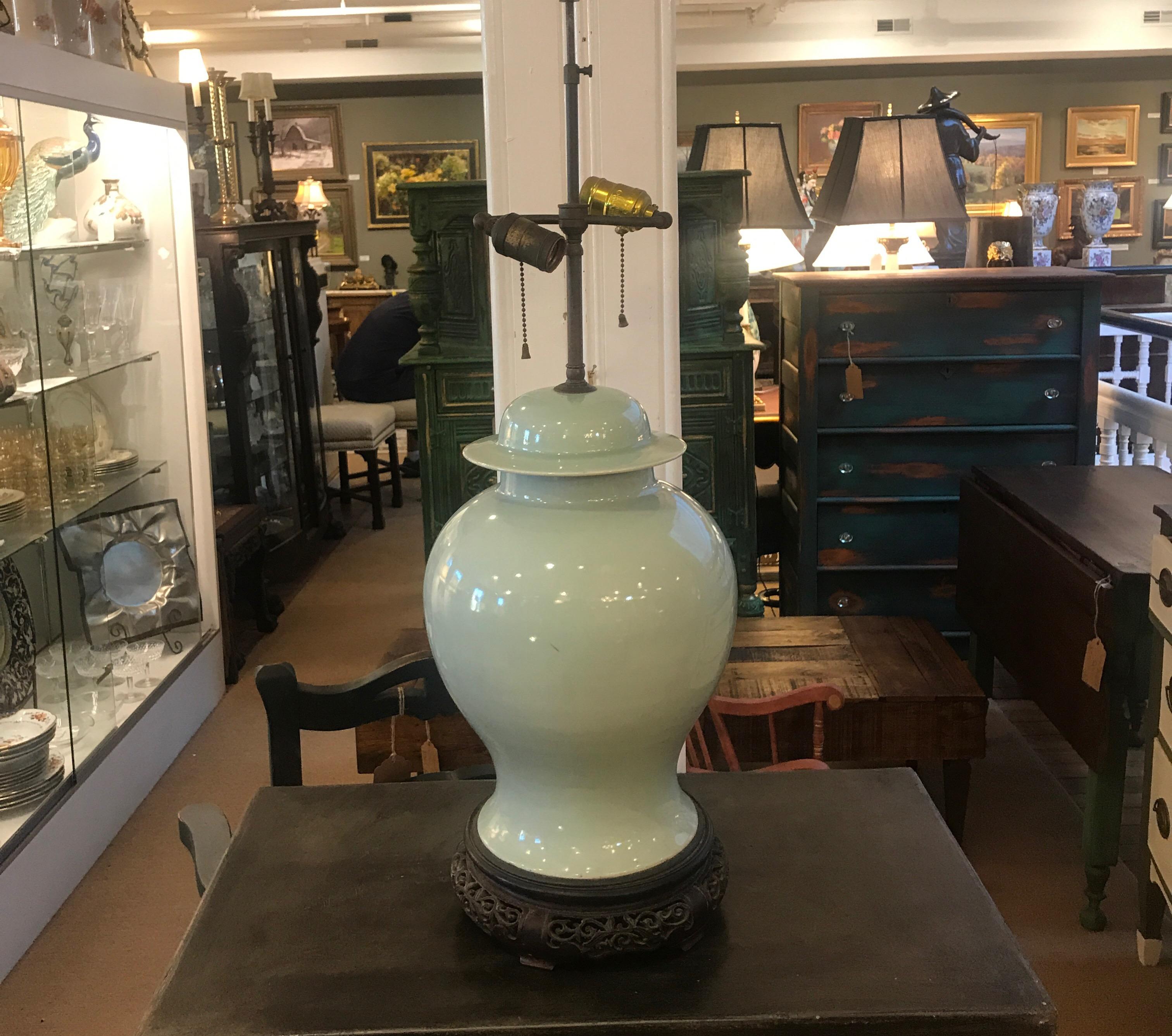 Late 18th-Early 19th Century Chinese Celadon Porcelain Ginger Jar Now as a Lamp In Good Condition In Lambertville, NJ
