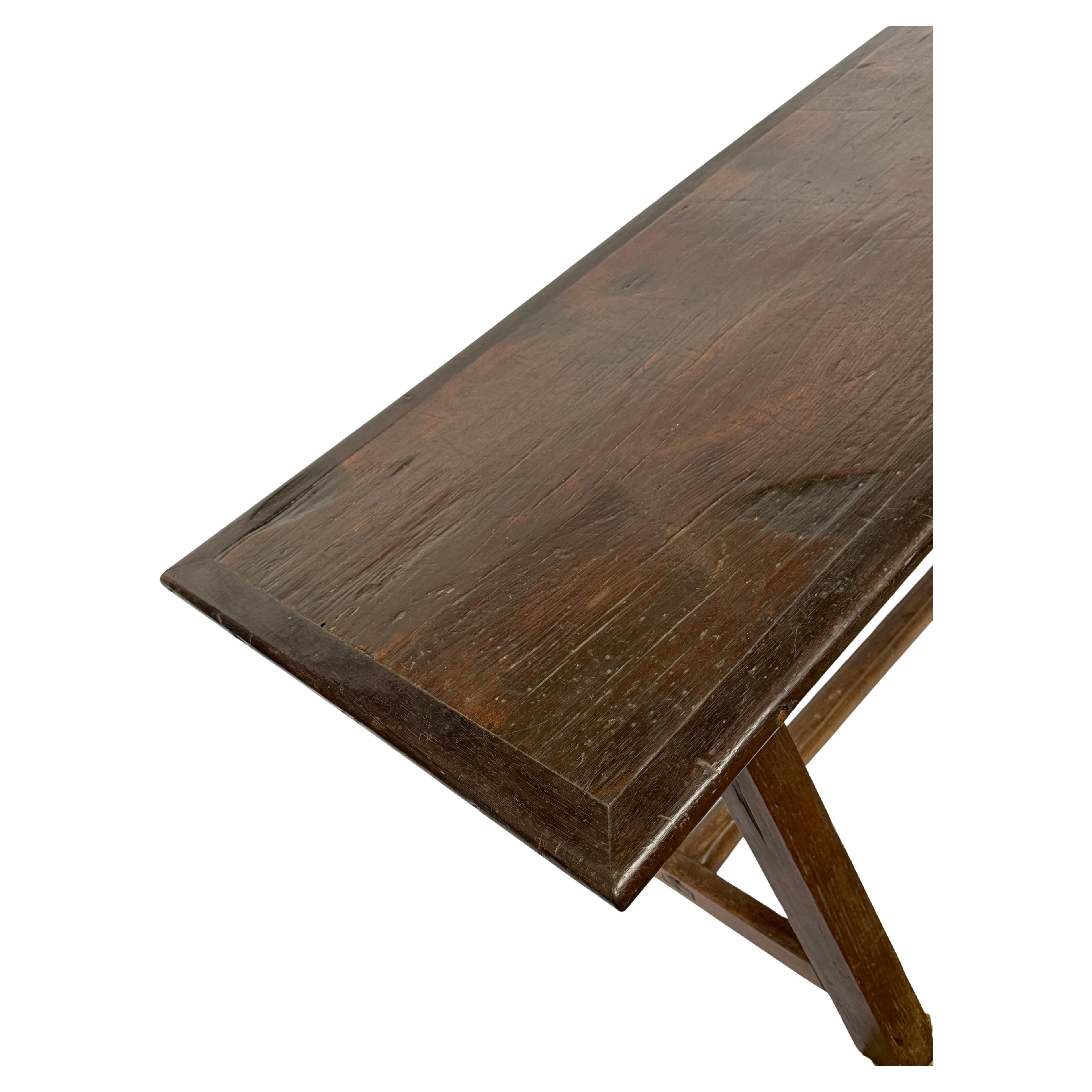 XVIIIe siècle Table de salle à manger coloniale de la fin du 18e siècle / début du 19e siècle en vente