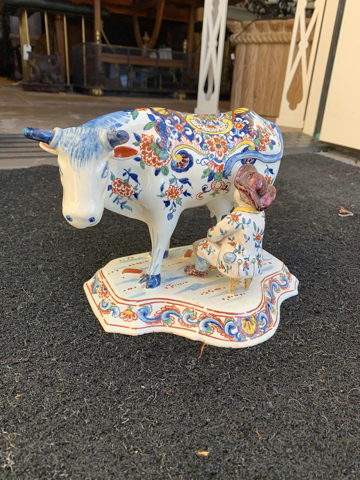 Late 18th-Early 19th Century Dutch Delft Polychrome Porcelain Cow Milking Group In Good Condition In Atlanta, GA