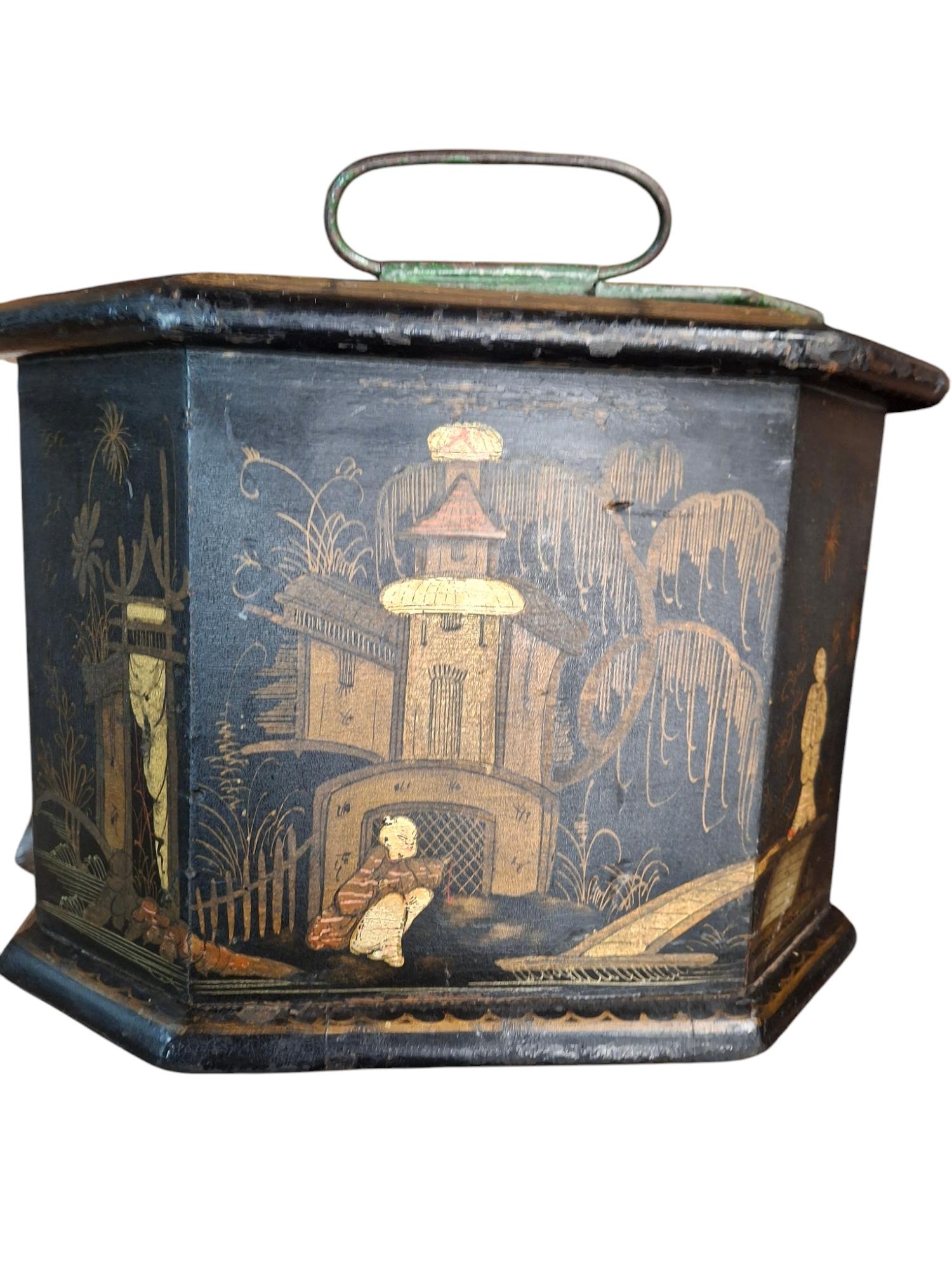 Fin du 18e siècle-début du 19e siècle Jardiniere octogonale en Chinoiserie anglaise en vente 1