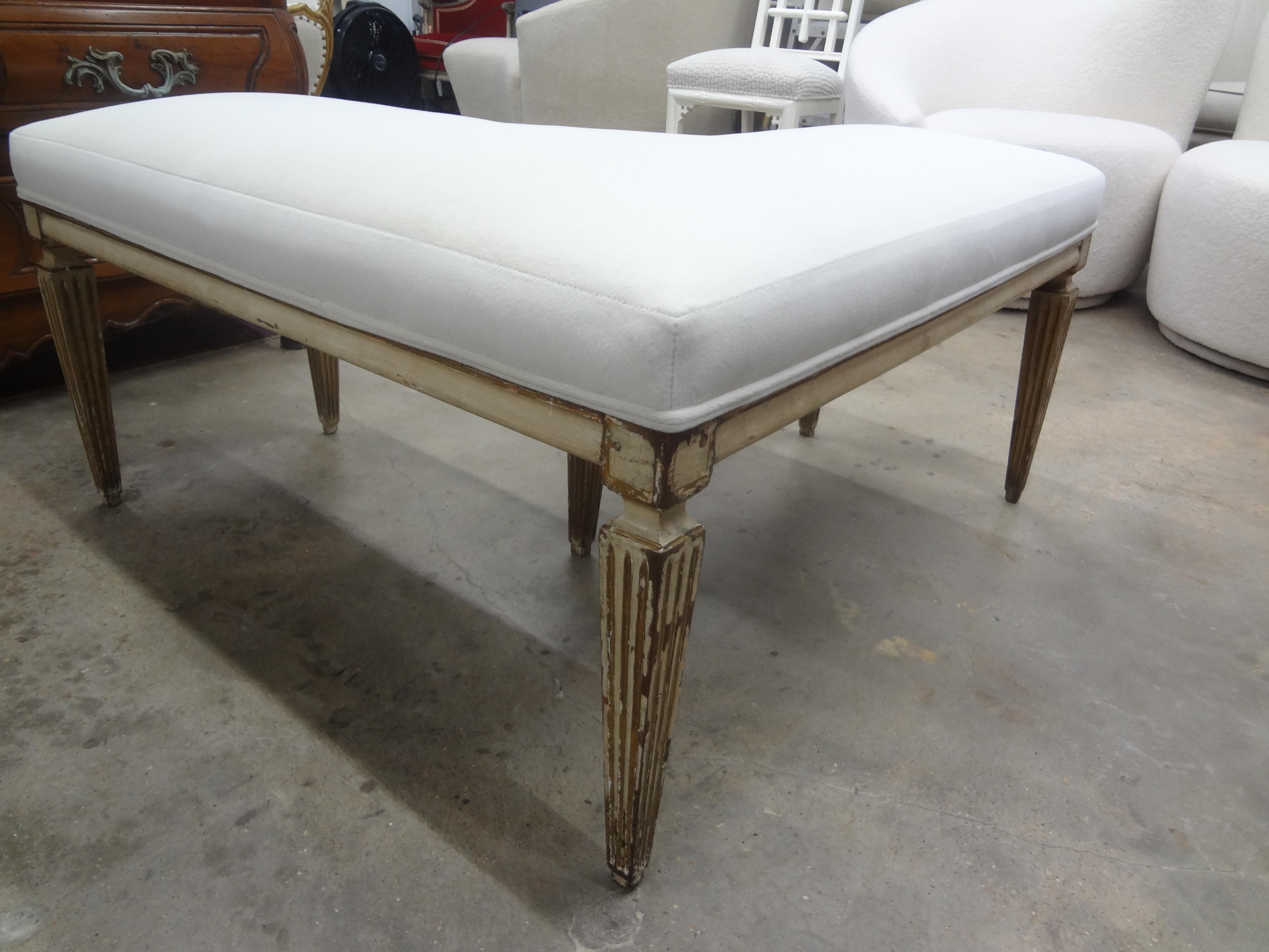 Late 18th-Early 19th Century French Louis XVI Corner Bench For Sale 2
