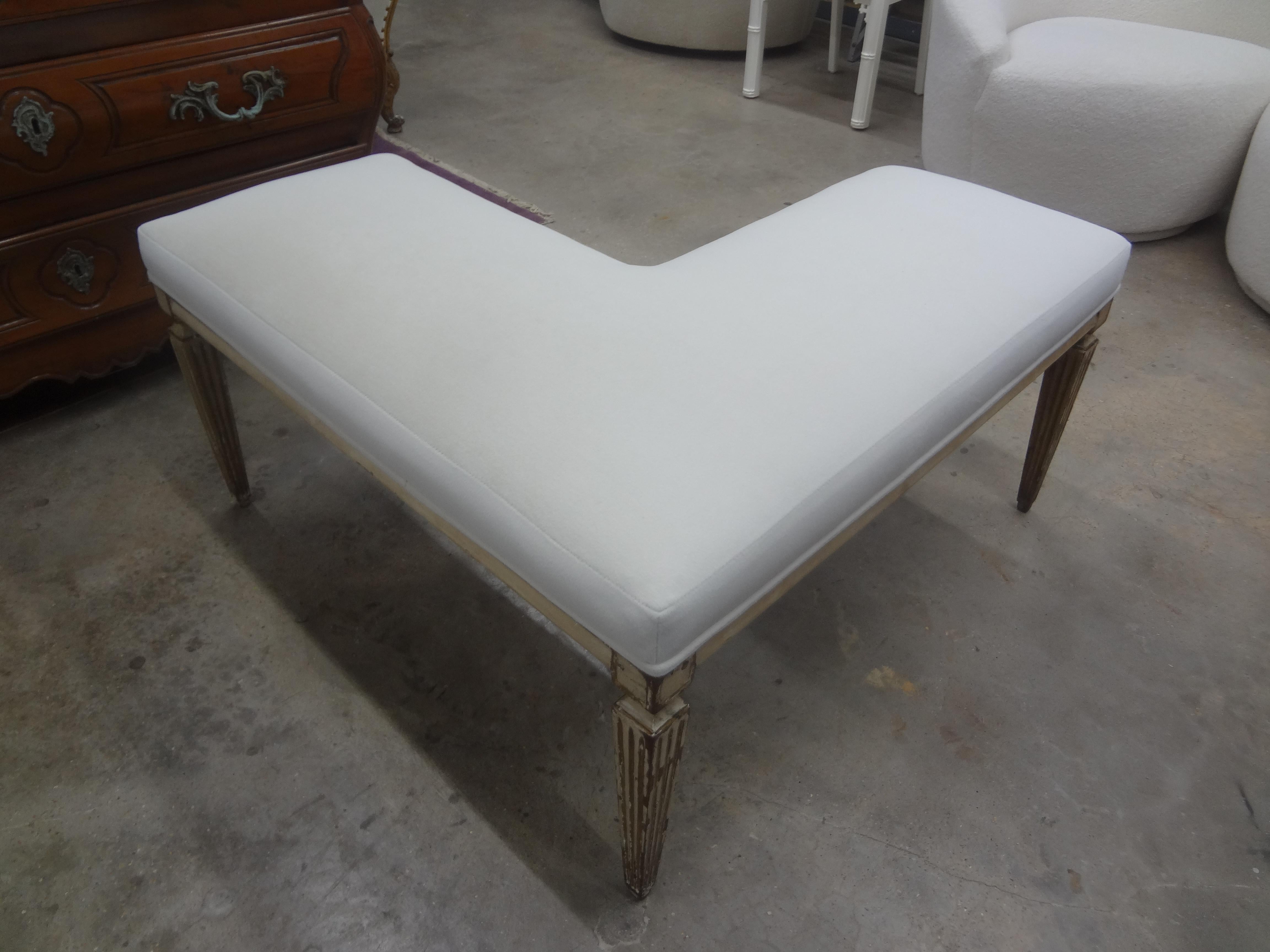 Late 18th-Early 19th Century French Louis XVI Corner Bench For Sale 3