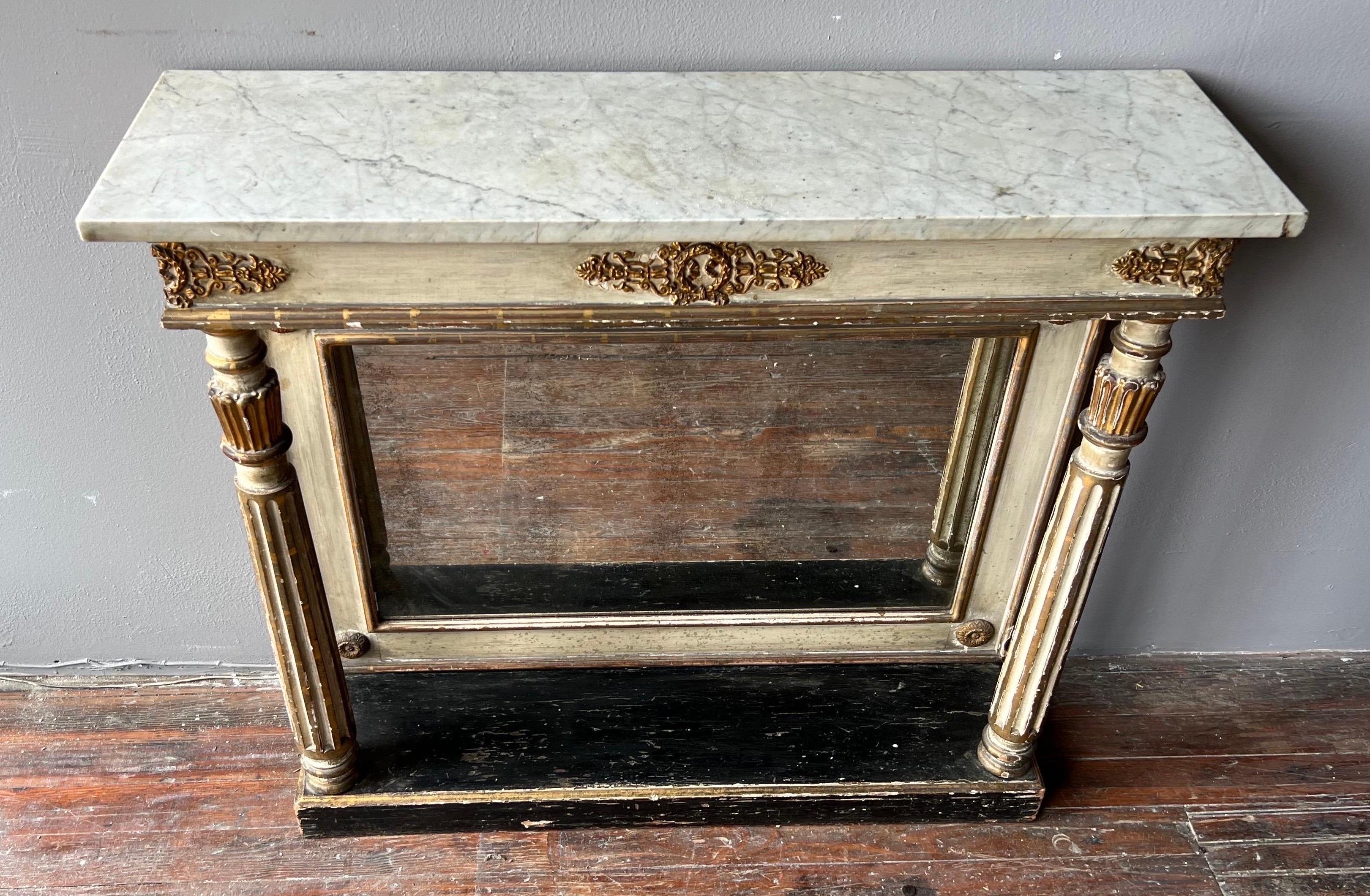 Late 18th, Early 19th Century French Painted and Giltwood Mirrored Console In Good Condition For Sale In Charleston, SC