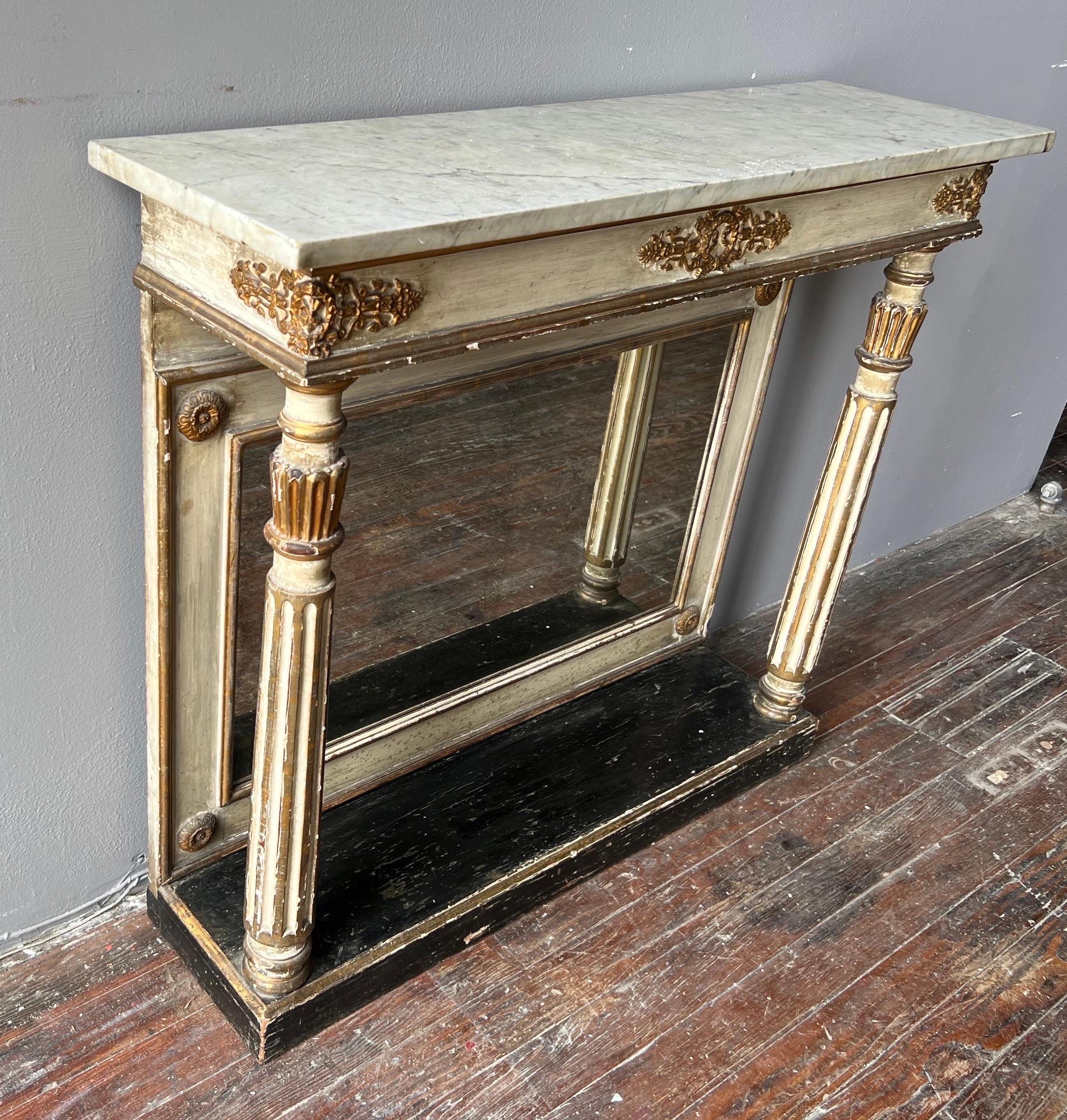 Late 18th, Early 19th Century French Painted and Giltwood Mirrored Console For Sale 1