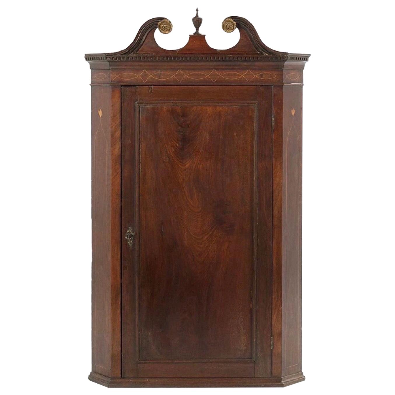 Late 18th-Early 19th Century Georgian Mahogany Inlaid Hanging Corner Cabinet For Sale