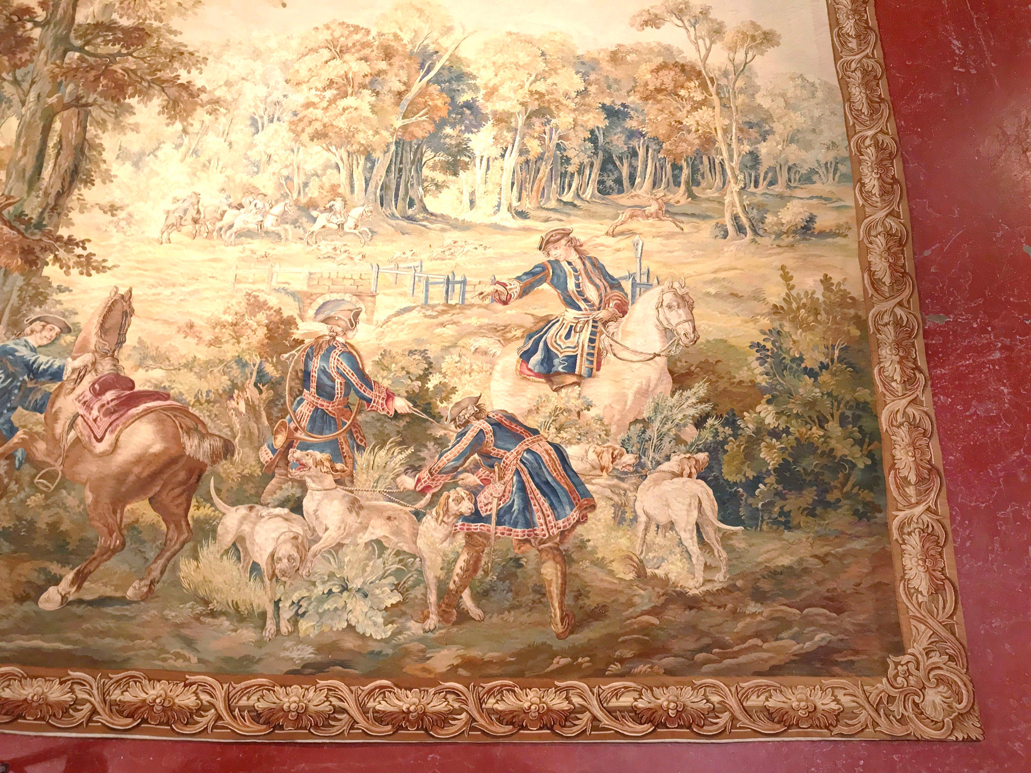 Hand-Woven Late 18th-Early 19th Century Handwoven Hunt Tapestry from Brussels For Sale