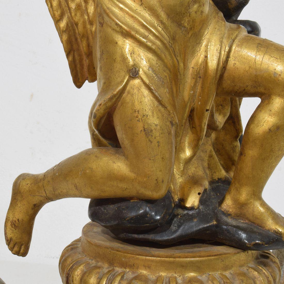 Late 18th / Early 19th Century Italian Giltwood Neoclassical Angel For Sale 8