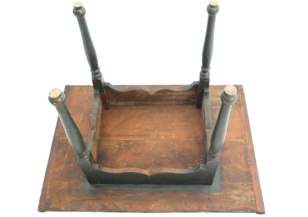 Late 18th-Early 19th Century New England Painted Tavern Table For Sale 3