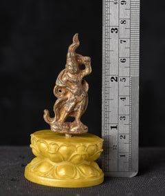 Escultura de ámbar tailandesa de finales del siglo XVIII o XIX, rara y representa a Saenkajai