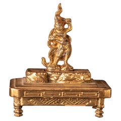 Escultura de ámbar tailandesa de finales del siglo XVIII o XIX, rara y representa a Saenkajai