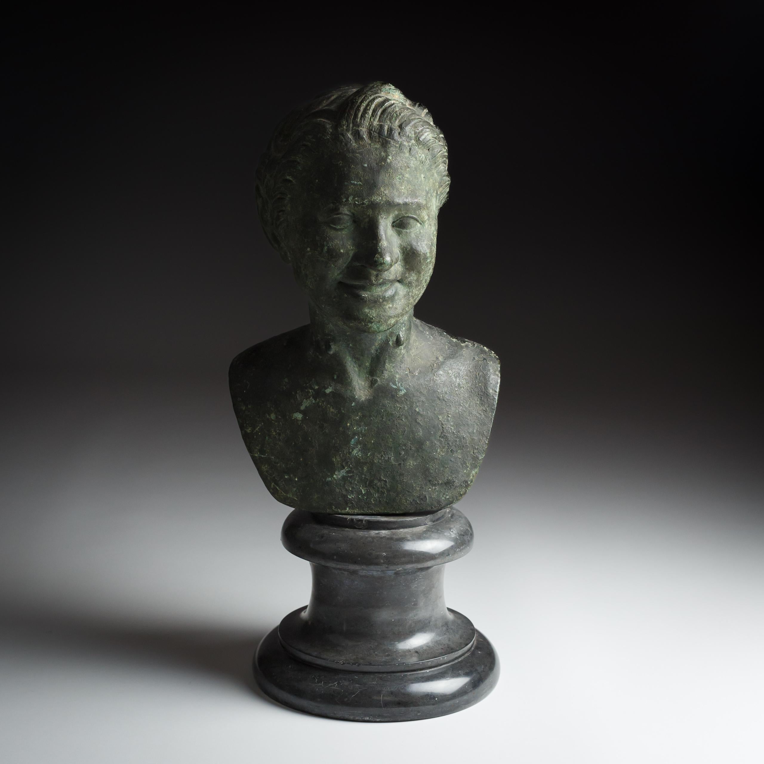 Busto de bronce de fauno o sátiro de finales del siglo XVIII o principios del XIX Italiano en venta