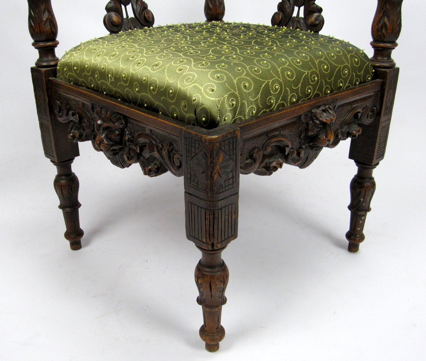 Late 18th or Early 19th Century Italian Desk Chair In Good Condition For Sale In Dallas, TX