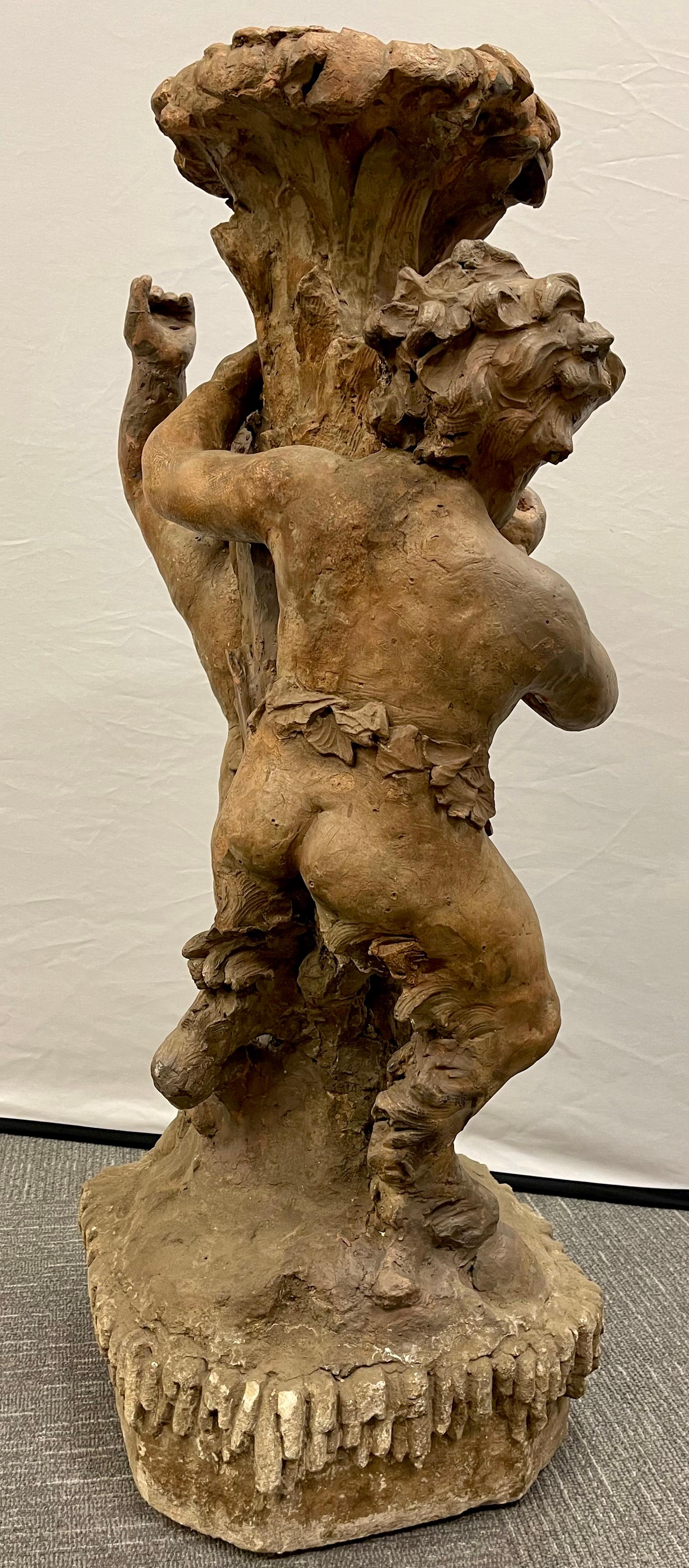 Fin du 18e siècle ou début du 19e siècle Fontaine figurative Putti en terre cuite / Base de jardinière en vente 7