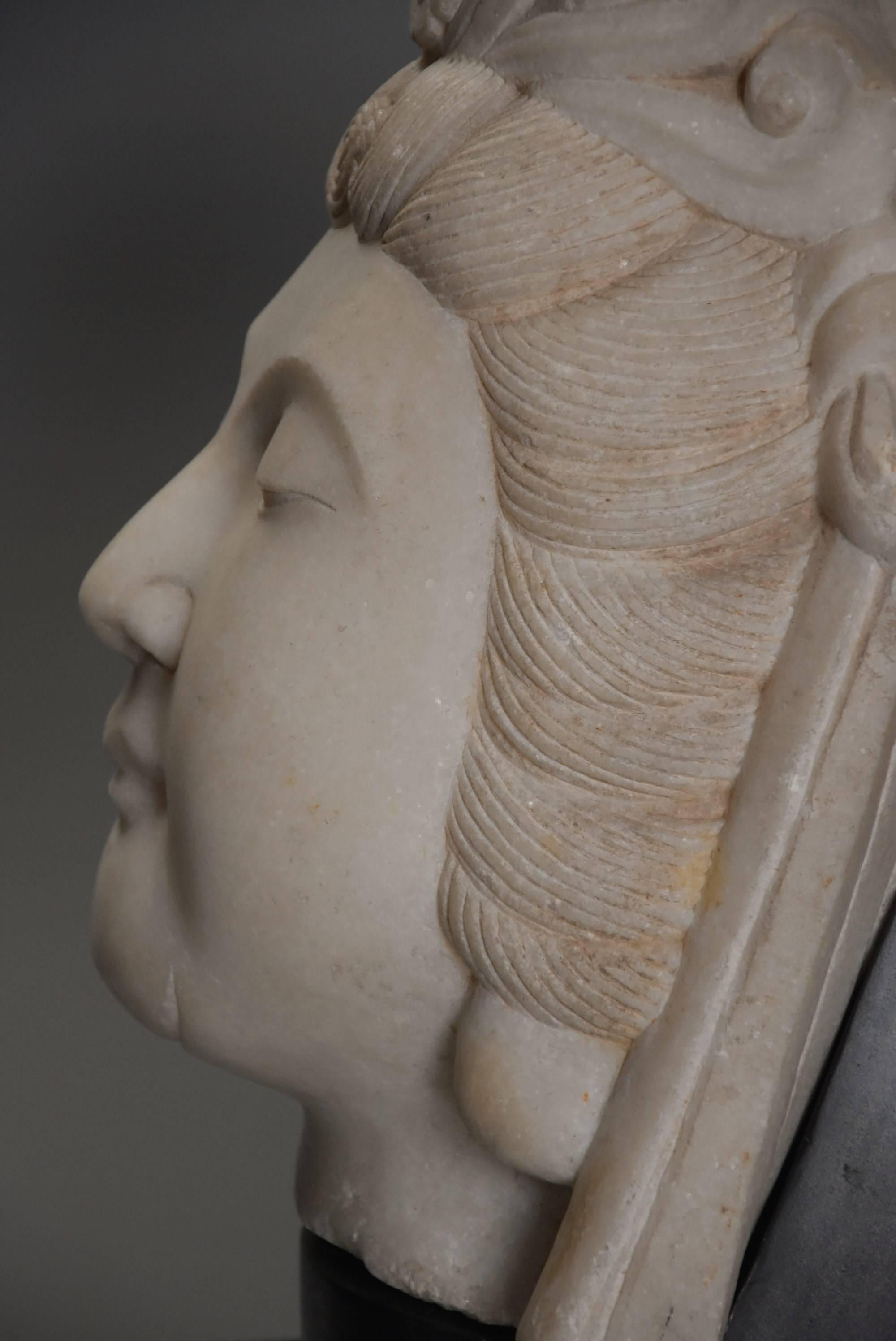 20th Century Decorative Carved Marble Head of Guan Yin For Sale 7