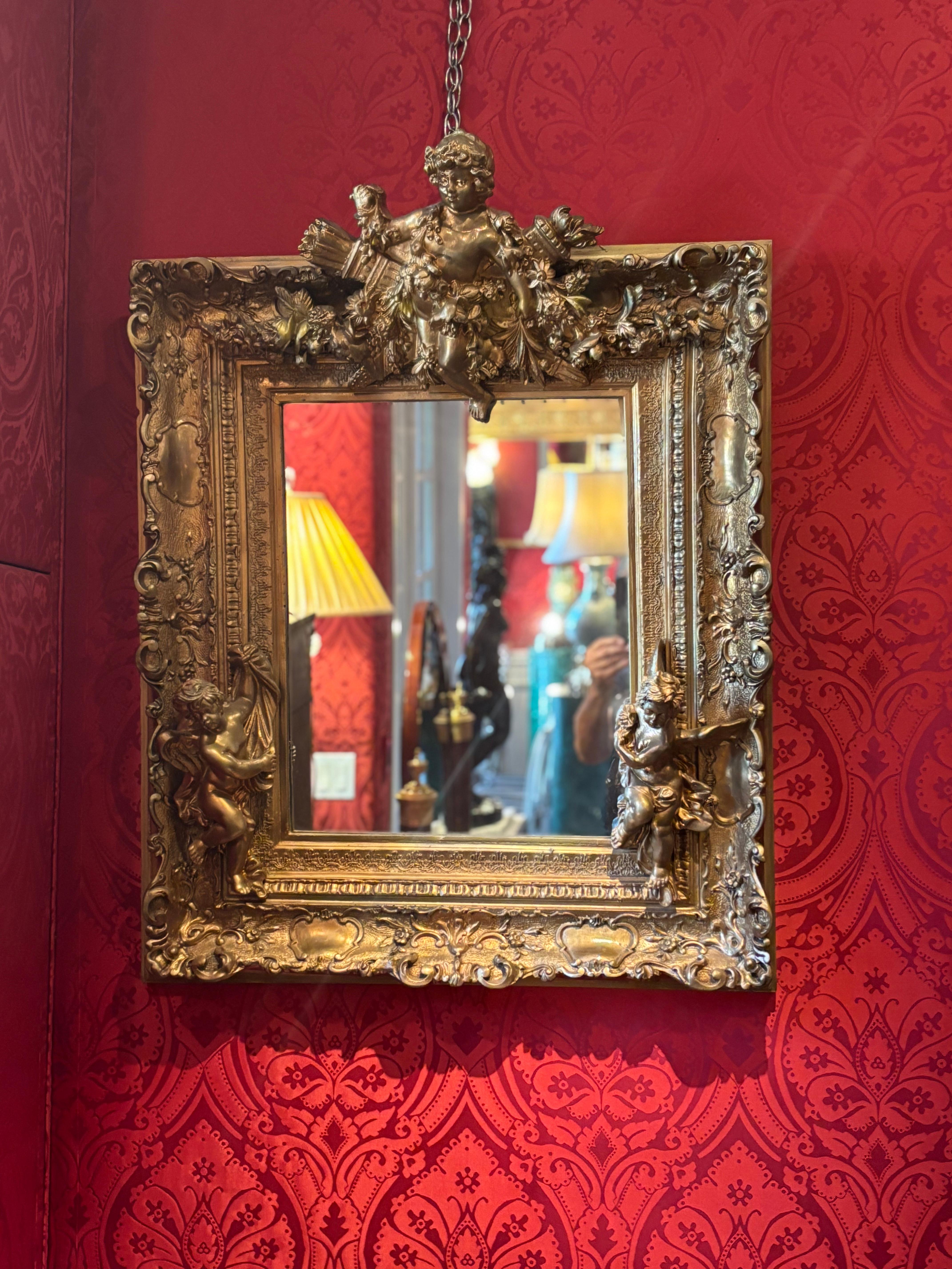 Specchio con cornice in legno dorato e gesso della fine del XIX secolo in stile rococò Napoleone III in vendita 3