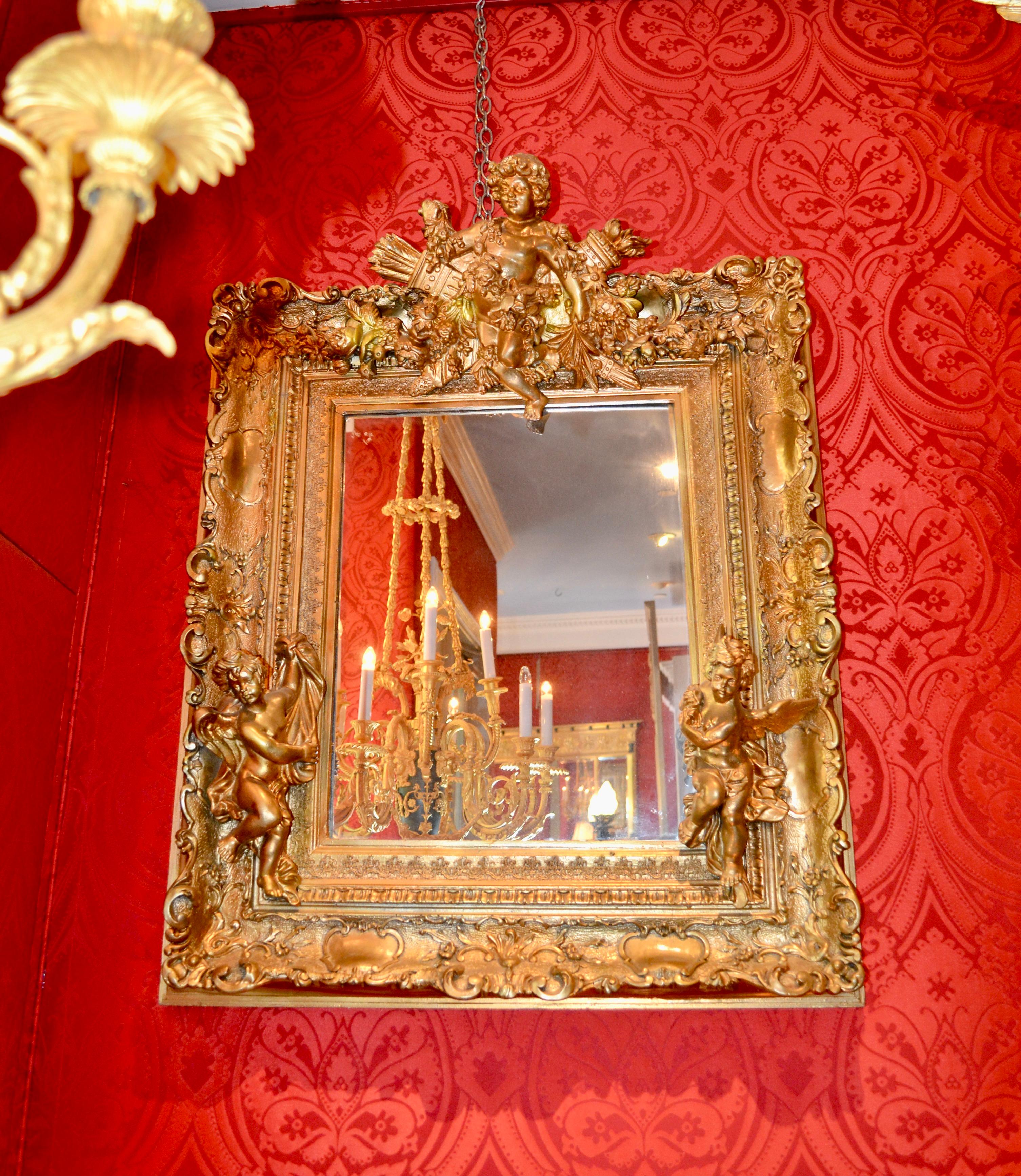 Gerahmter Spiegel im Rokoko-Stil Napoleon III. des späten 19. Jahrhunderts aus vergoldetem Holz und Gesso im Angebot 9