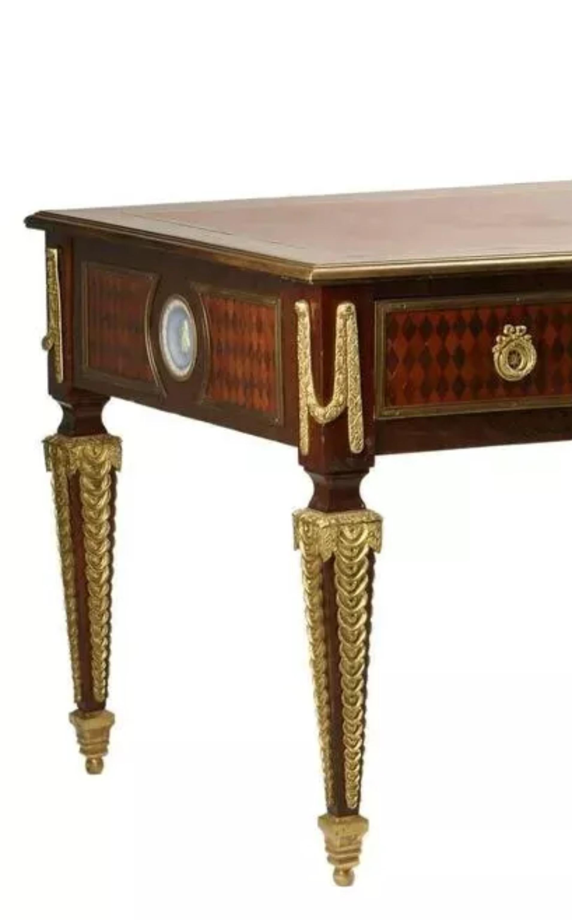 XX secolo Scrivania di fine '900 in stile Luigi XVI, con ormolatura, Bureau Plat, Cartonnier! in vendita