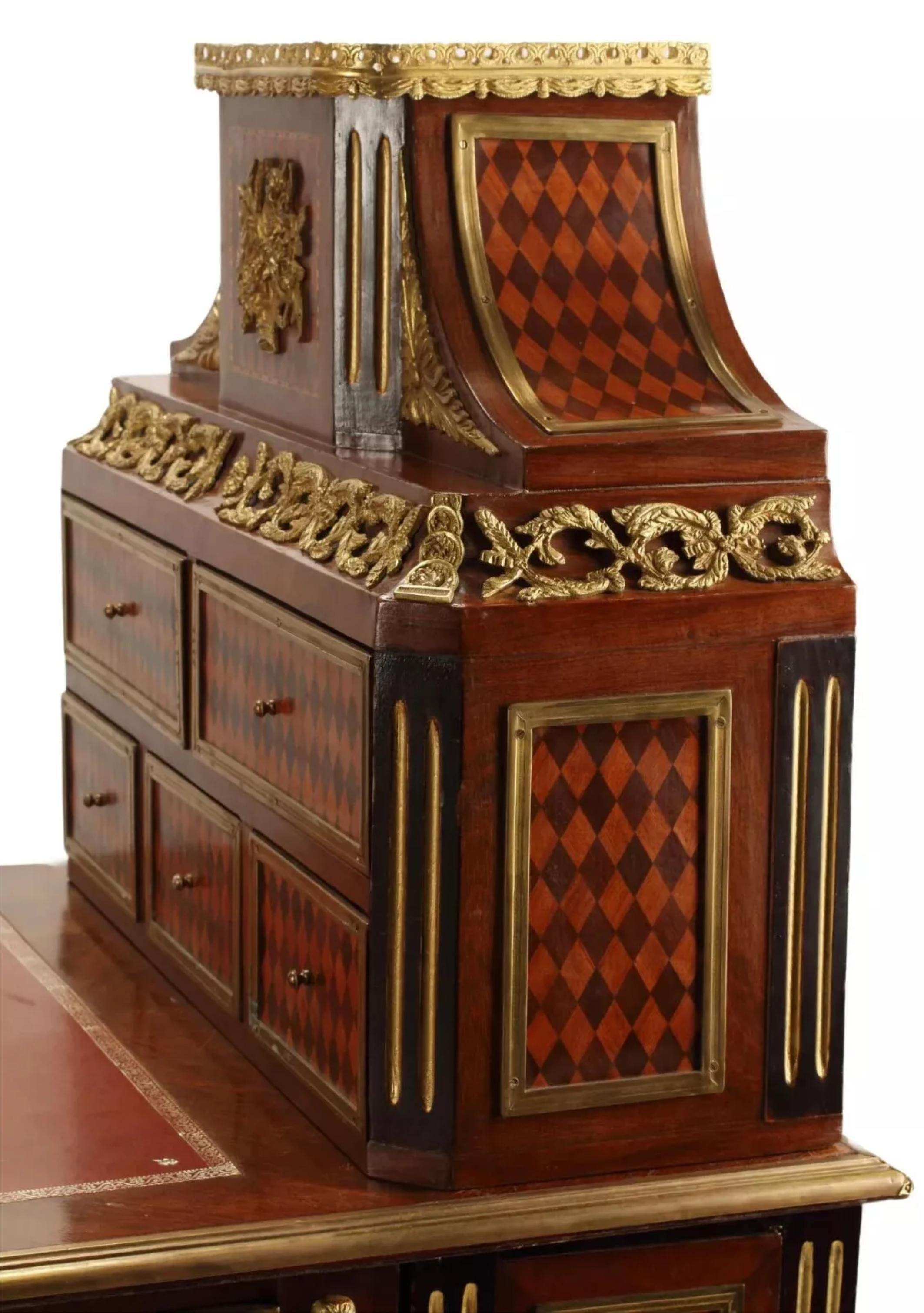 Scrivania di fine '900 in stile Luigi XVI, con ormolatura, Bureau Plat, Cartonnier! in vendita 3