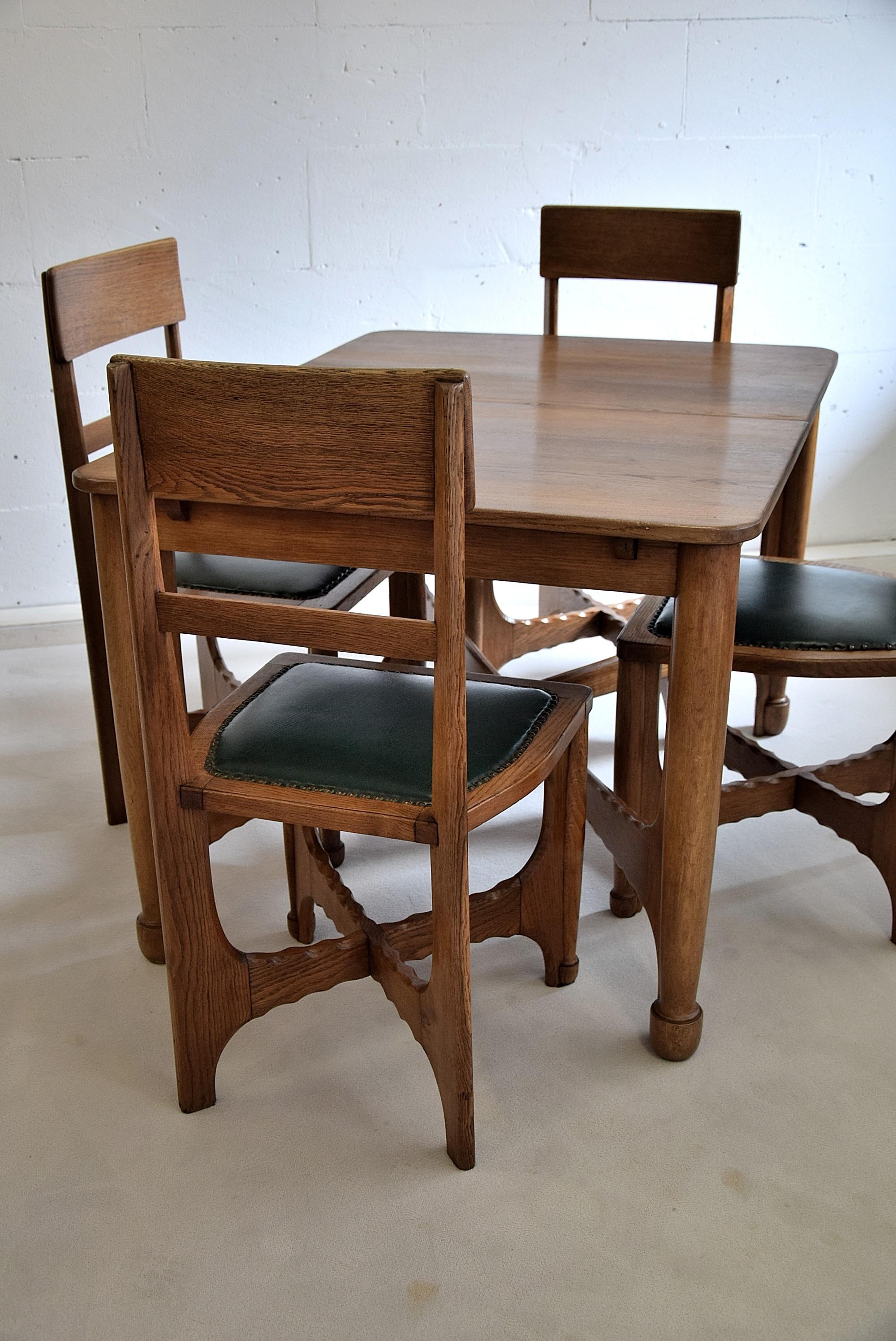 Early 1900s Art and Craft Oak Dining Set 7