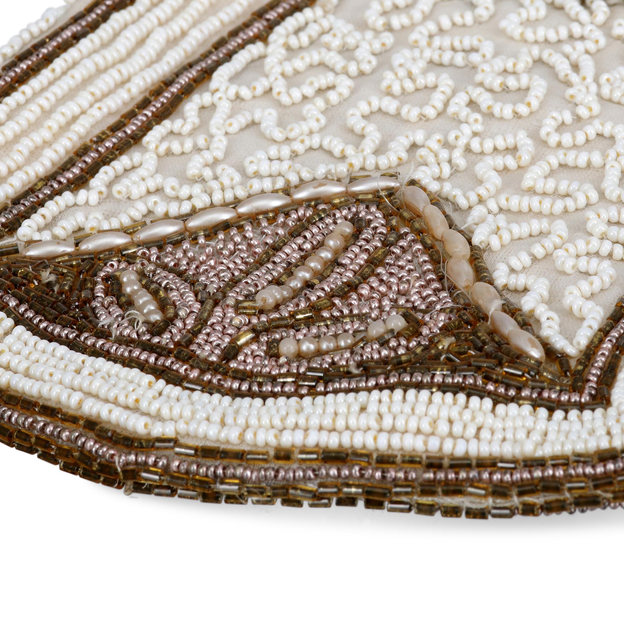 Late 1920s or Early 1930s Art Deco Cream and Gold Beaded Bag 1