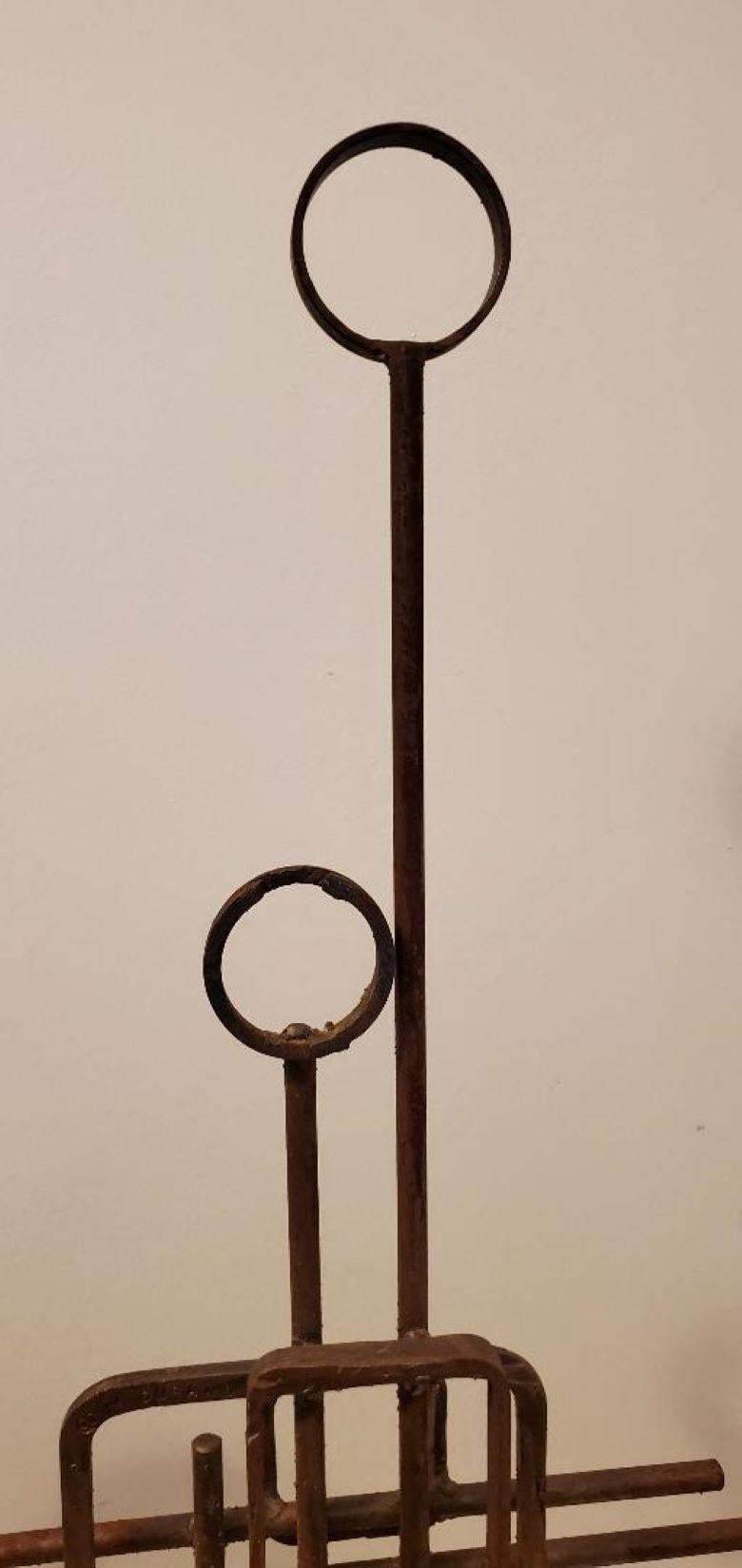 Scultura astratta in metallo forgiata a mano dell'artista M. I. Durand, fine anni '60, inizio anni '70. in vendita 5