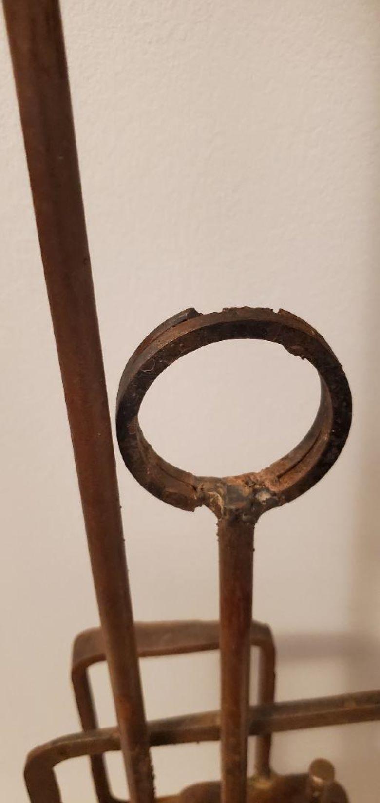 Scultura astratta in metallo forgiata a mano dell'artista M. I. Durand, fine anni '60, inizio anni '70. in vendita 10