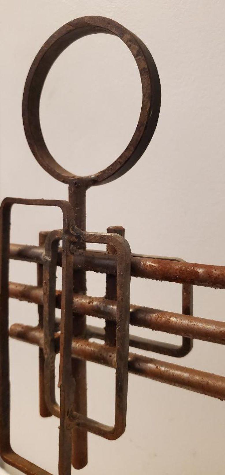 Scultura astratta in metallo forgiata a mano dell'artista M. I. Durand, fine anni '60, inizio anni '70. in vendita 11