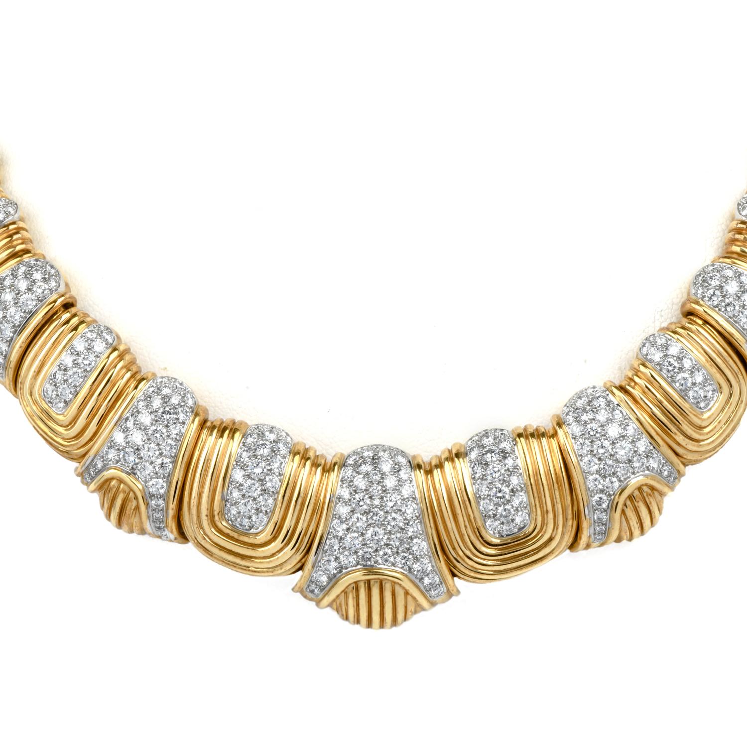 Late 1970s  Diamond Platinum 18K Yellow Gold Choker Necklace In Excellent Condition For Sale In Miami, FL