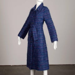 Finales de los 70/principios de los 80 Bernard Perris Vintage Purple + Blue Mohair Trench Coat