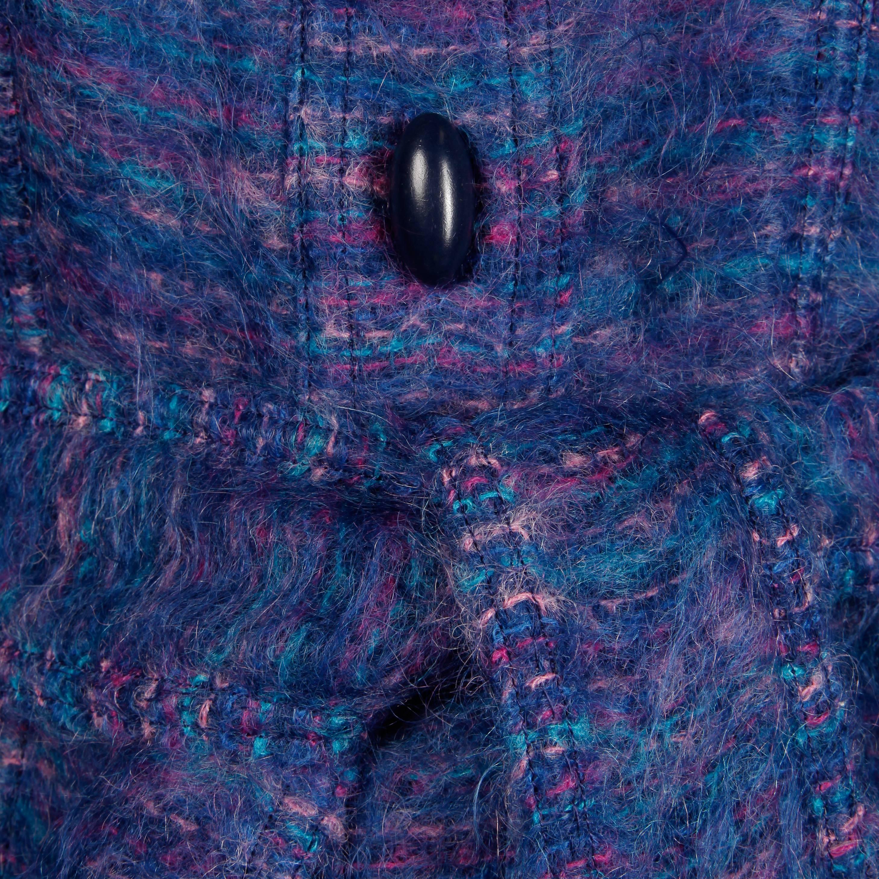 De las mujeres Finales de los 70/principios de los 80 Bernard Perris Vintage Purple + Blue Mohair Trench Coat en venta