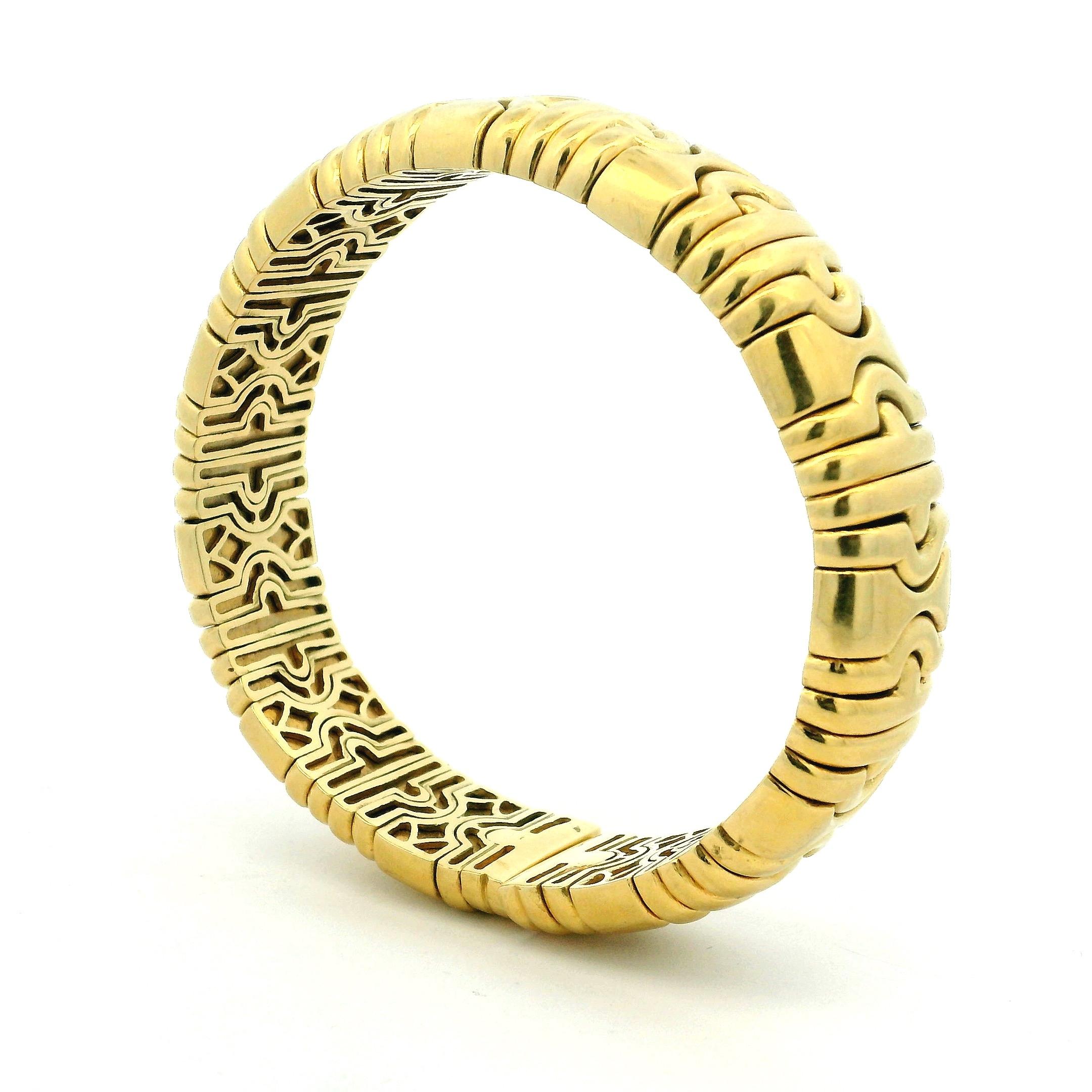Bracciale stile Tobogas in oro 18 carati della fine degli anni '70, 76,29 grammi in vendita 5