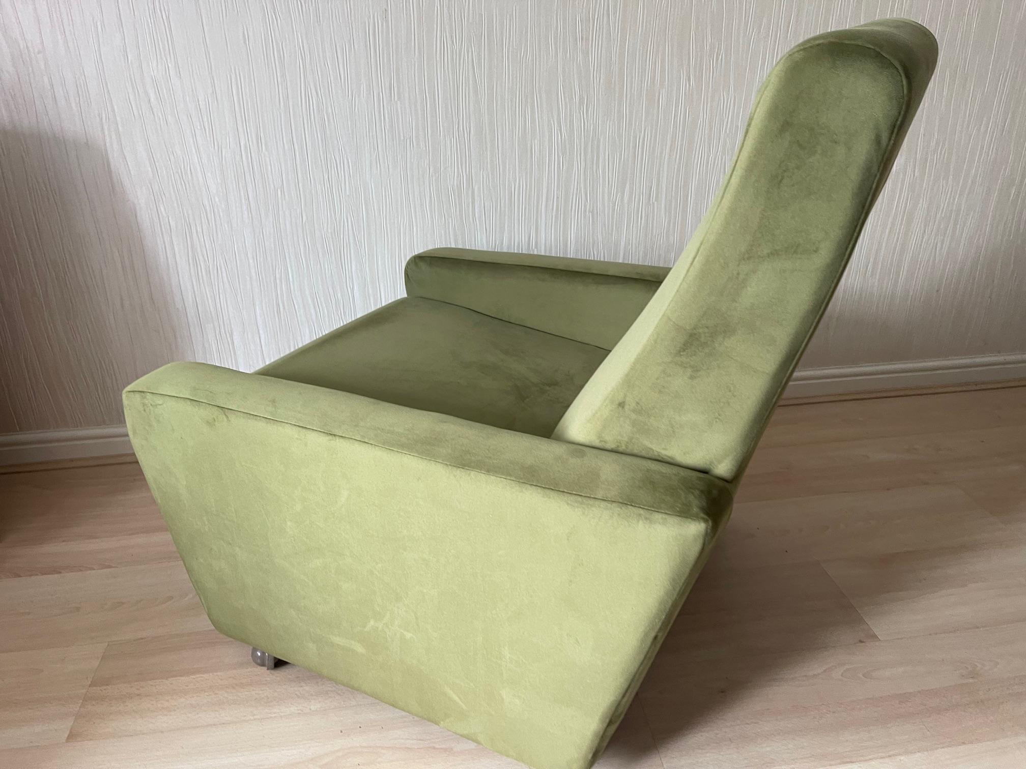 Late 1970's Lounge Chair in Olive Green Velvet by Remploy For Sale 3