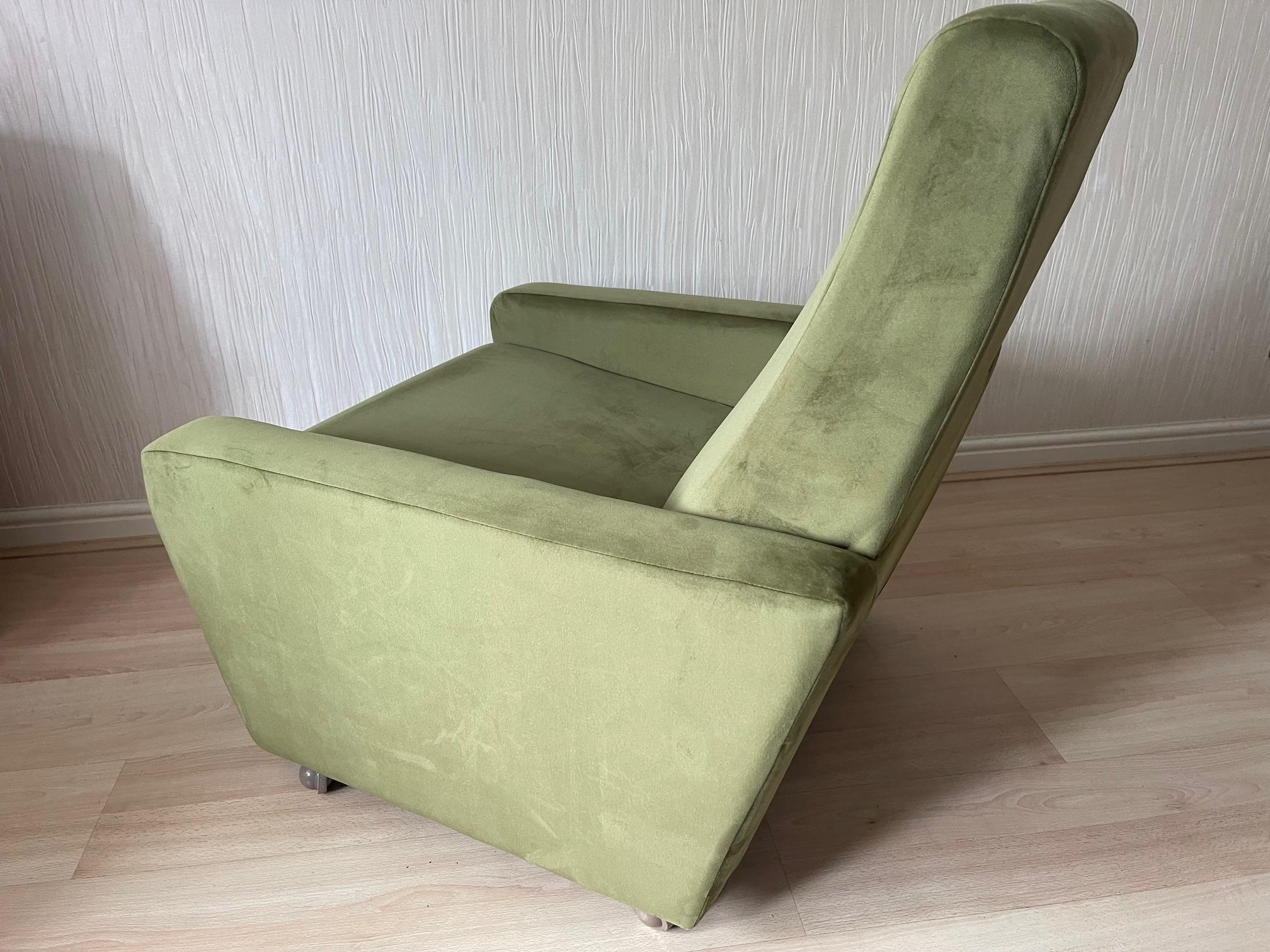 Late 1970's Lounge Chair in Olive Green Velvet by Remploy For Sale 2