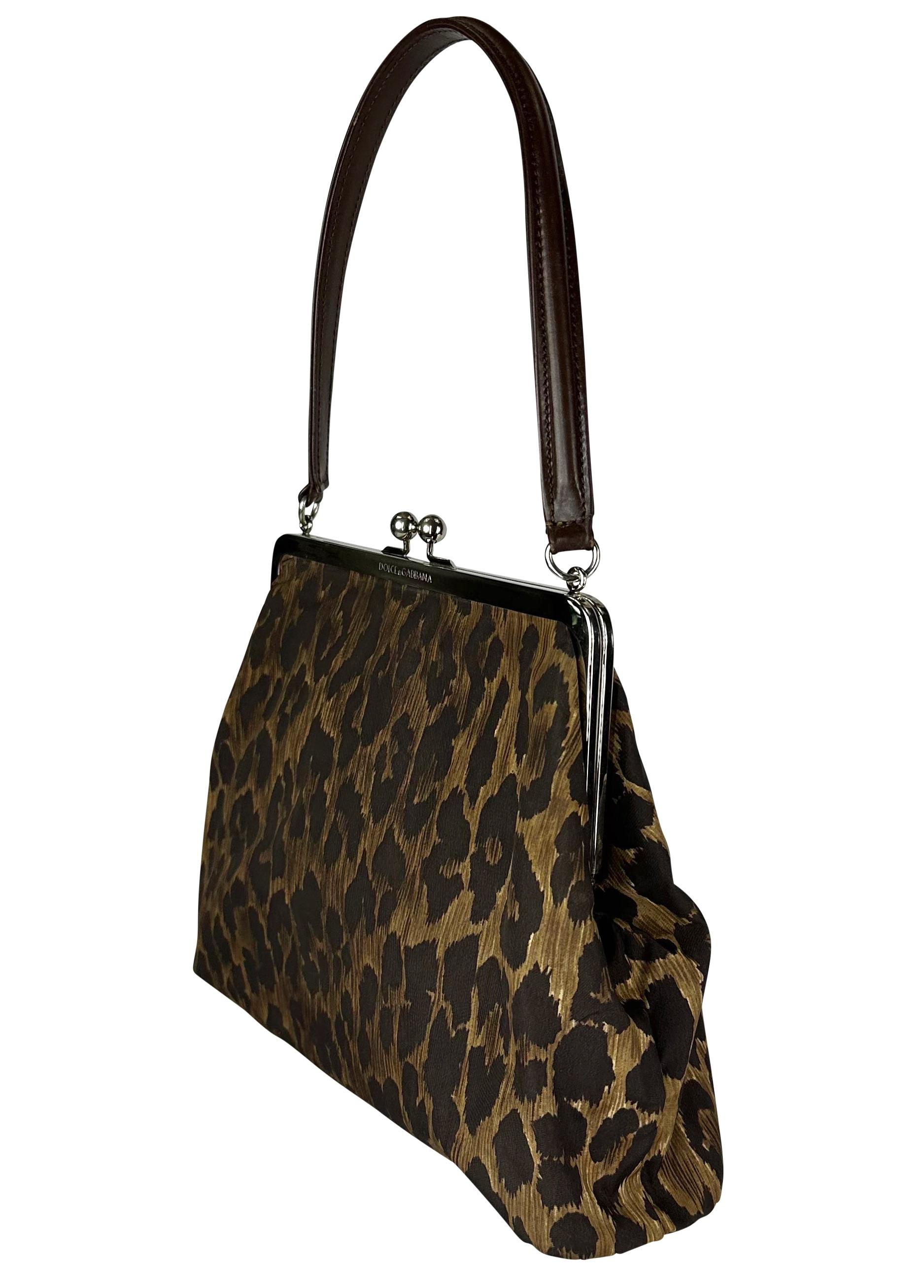 Fin des années 1990 Dolce & Gabbana Brown Cheetah Print Kiss Lock Top Handle Bag Bon état - En vente à West Hollywood, CA