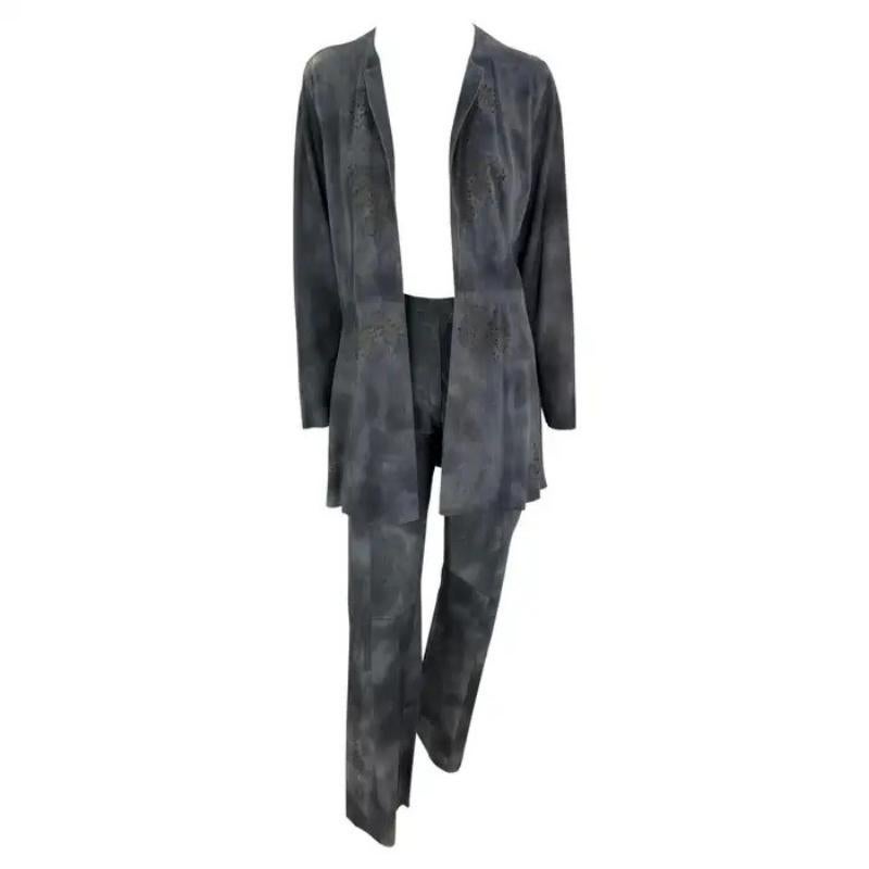 Fendi par Karl Lagerfeld ensemble assorti en daim bleu gris vieilli de la fin des années 1990