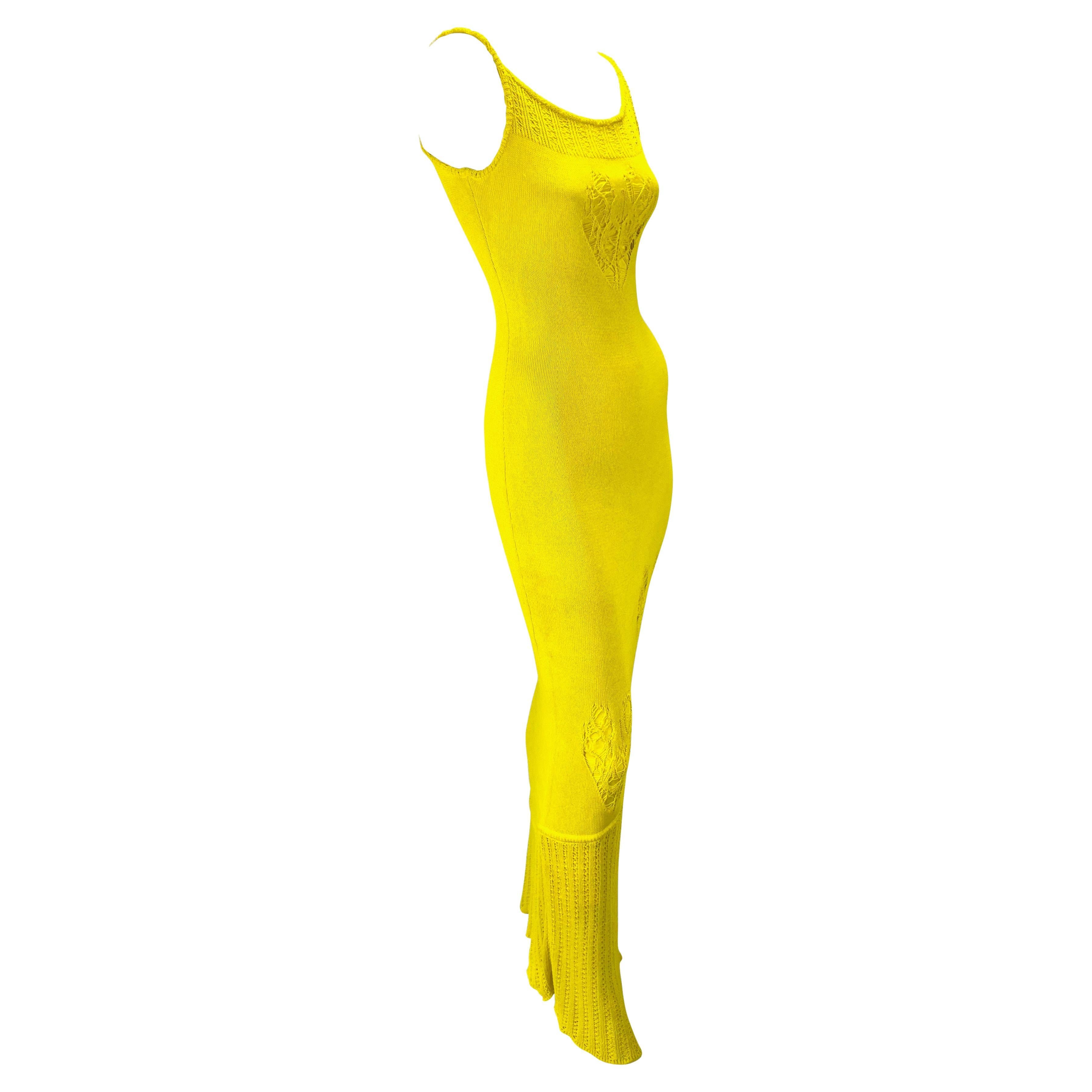 John Galliano - Robe en maille extensible jaune canari en forme de cœur vieilli, P/E 2000 en vente 1