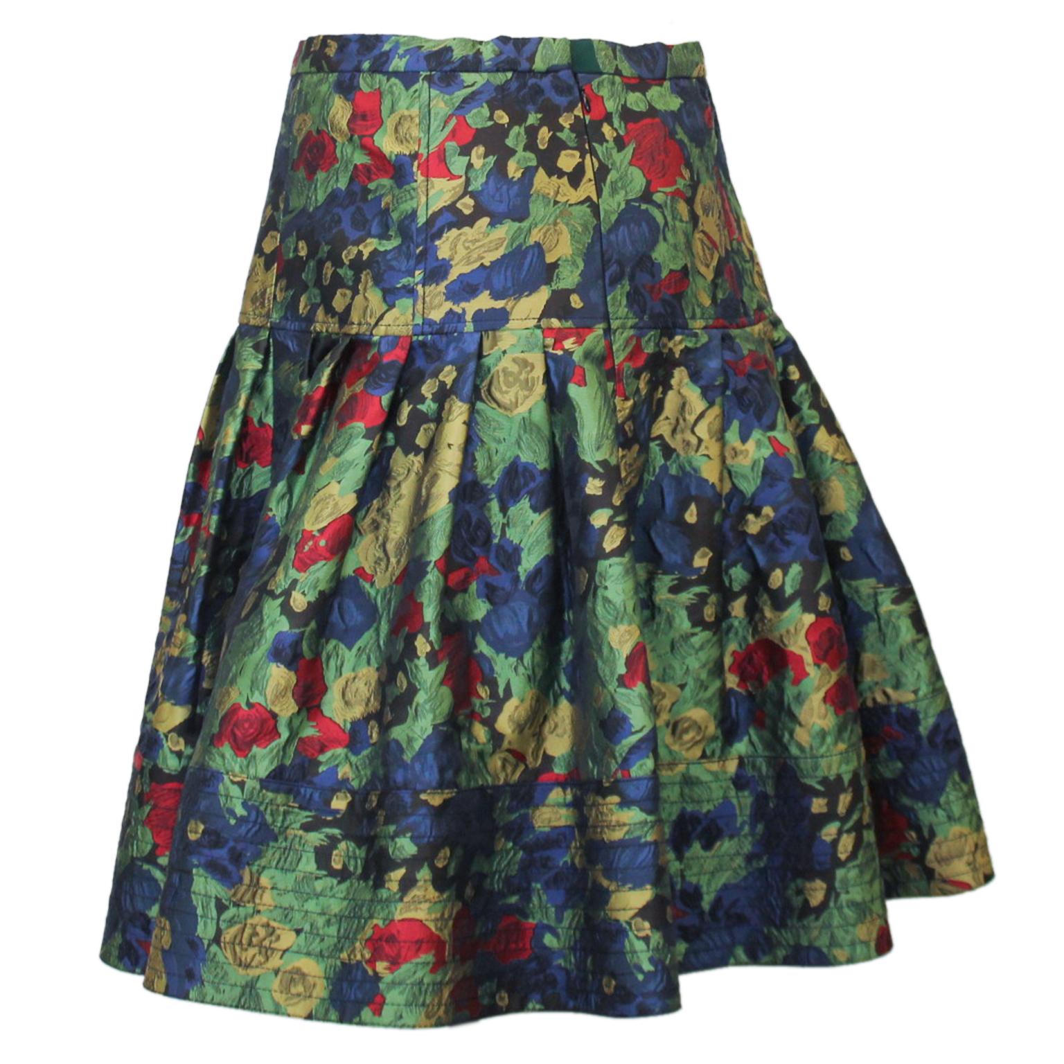 Late 1990s Oscar de la Renta Dark Floral Flared Skirt In Good Condition In Toronto, Ontario