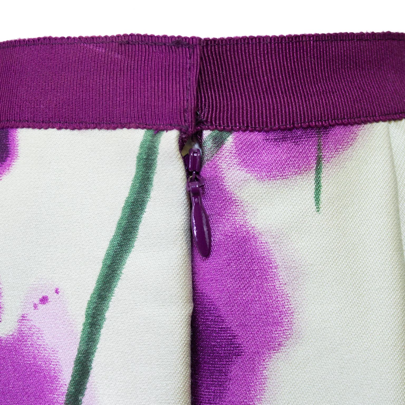 Late 1990s Oscar de la Renta Purple Silk Watercolor Flower Skirt For Sale 1