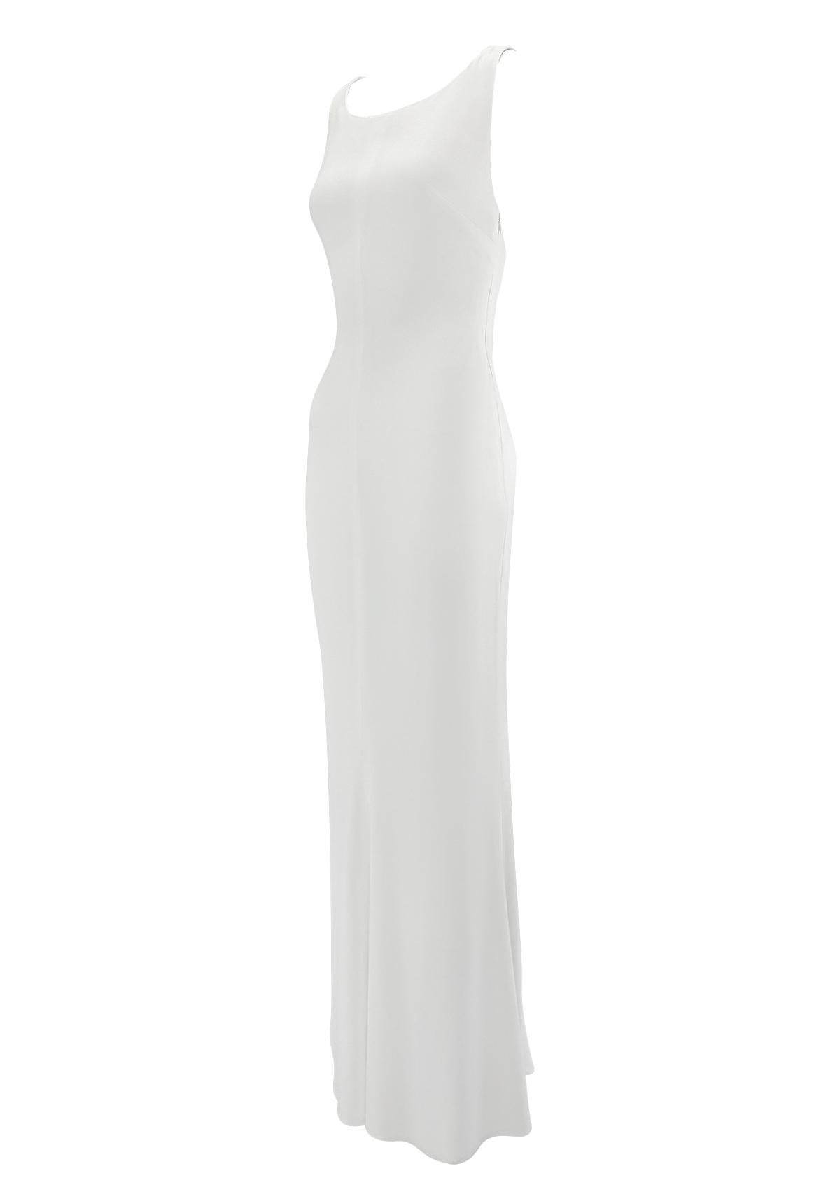 Fin des années 1990 Valentino Garavani Robe de mariée blanche à bretelles en Y, dos nu en vente 2