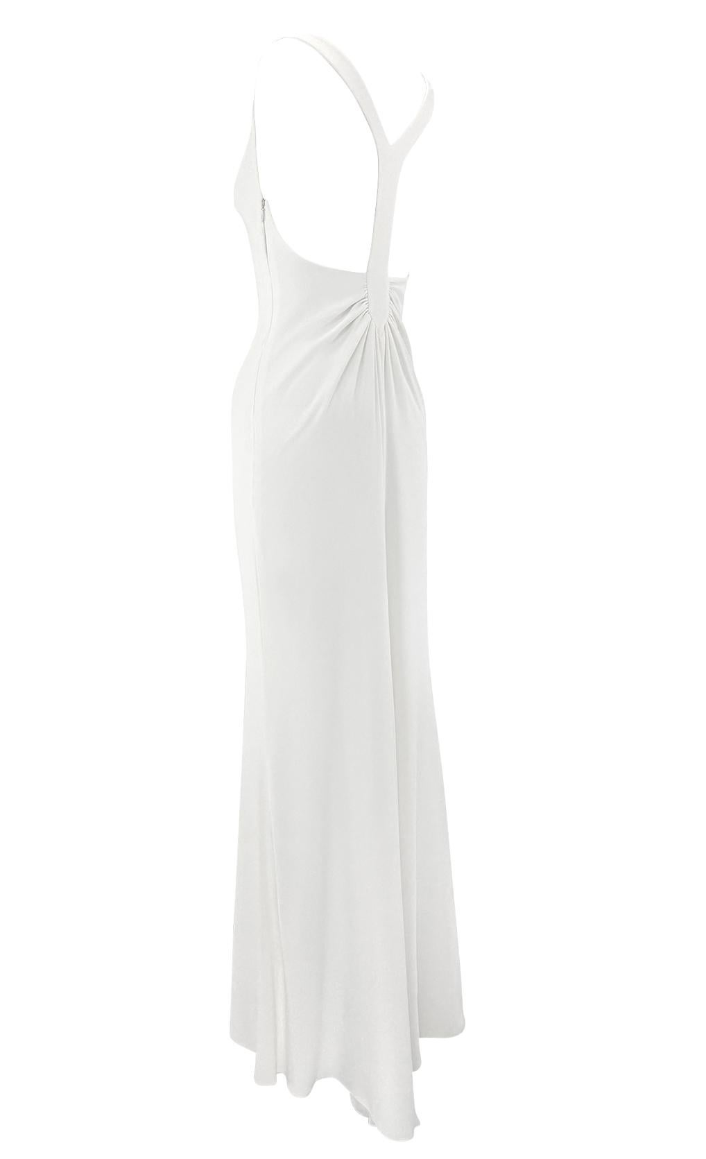 Fin des années 1990 Valentino Garavani Robe de mariée blanche à bretelles en Y, dos nu en vente 4