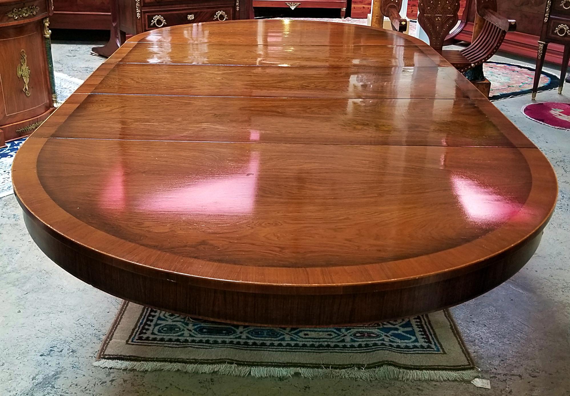Late 19th Century American Mahogany Extendable Dining or Center Table 2