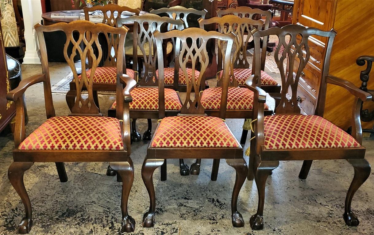 Presenting a gorgeous set of late 19th century English mahogany chippendale style dining chairs.

Made of solid mahogany with beautifully carved ball and claw feet on the front of each.

Set of 8 – 6 dining chairs and 2 Carvers/Captain’s