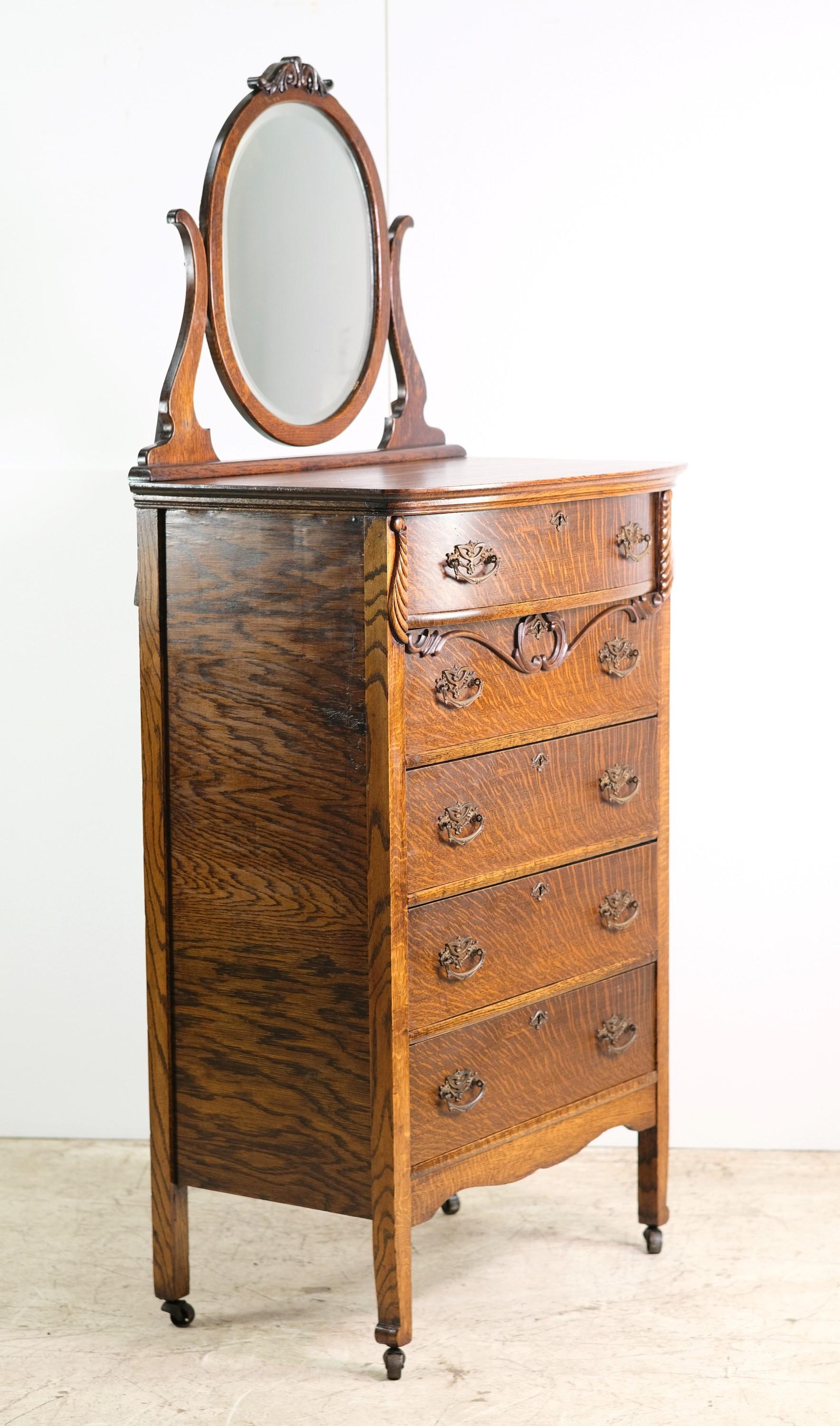Late 19th C 5 Drawer Tiger Oak Highboy Dresser w Mirror In Good Condition In New York, NY