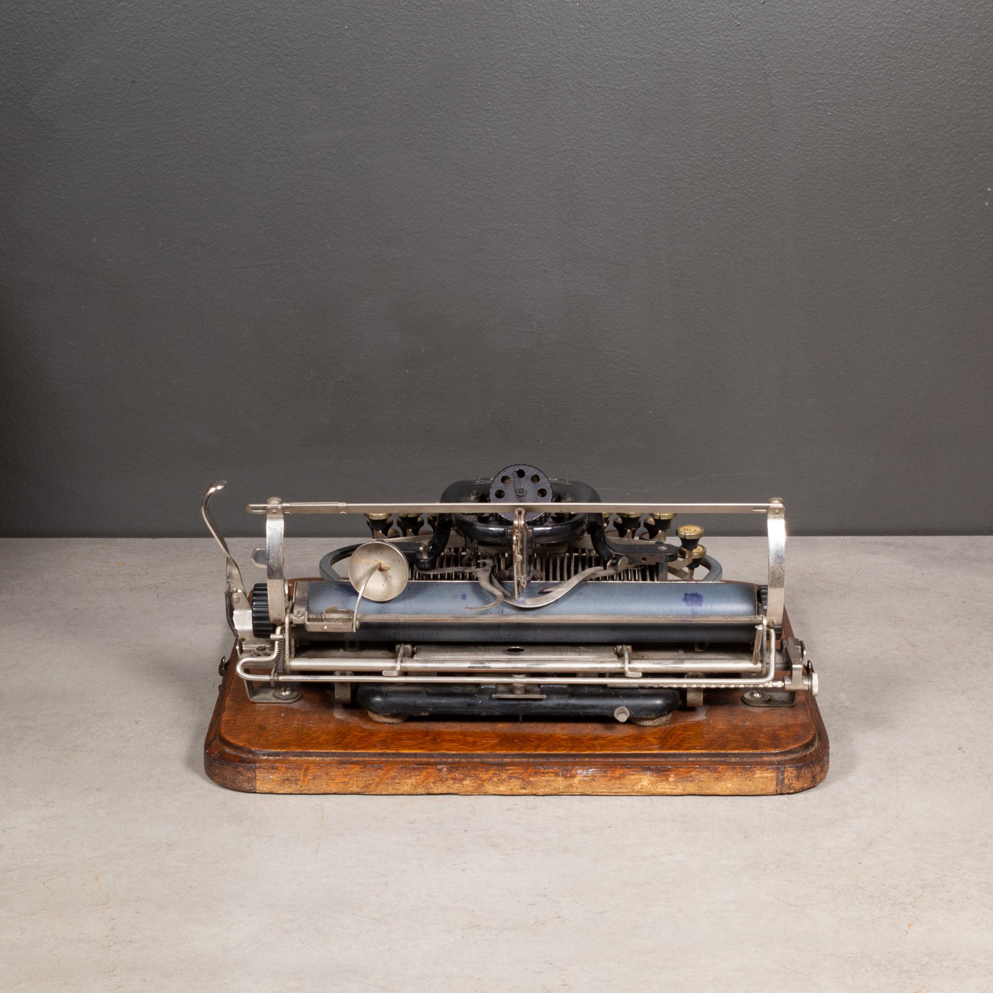 Ende 19. Jh. Blick #7 Schreibmaschine und Etui c.1890-1892 im Zustand „Gut“ im Angebot in San Francisco, CA