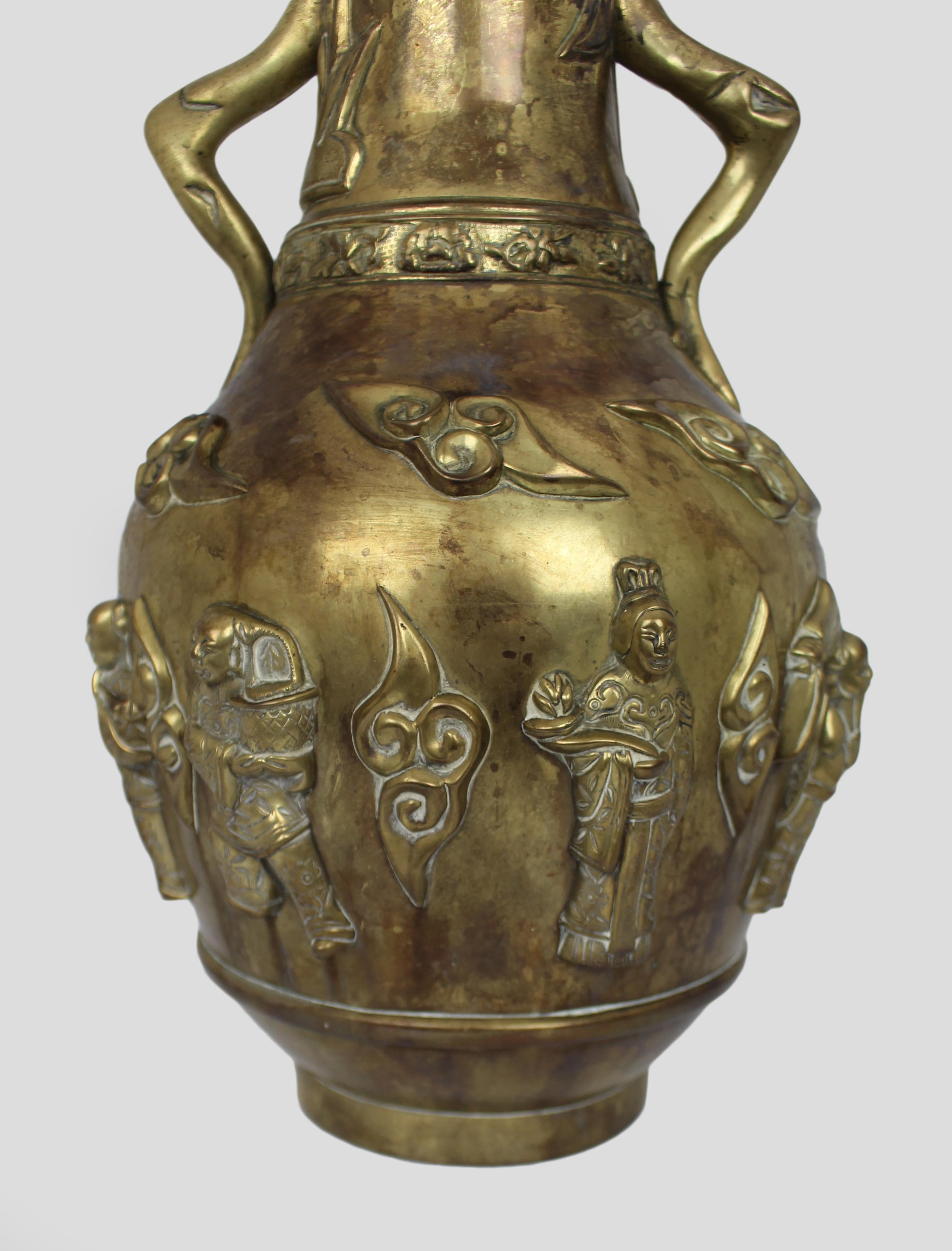 Late 19th C. Chinese Bronze Vase Xuande Seal For Sale 3
