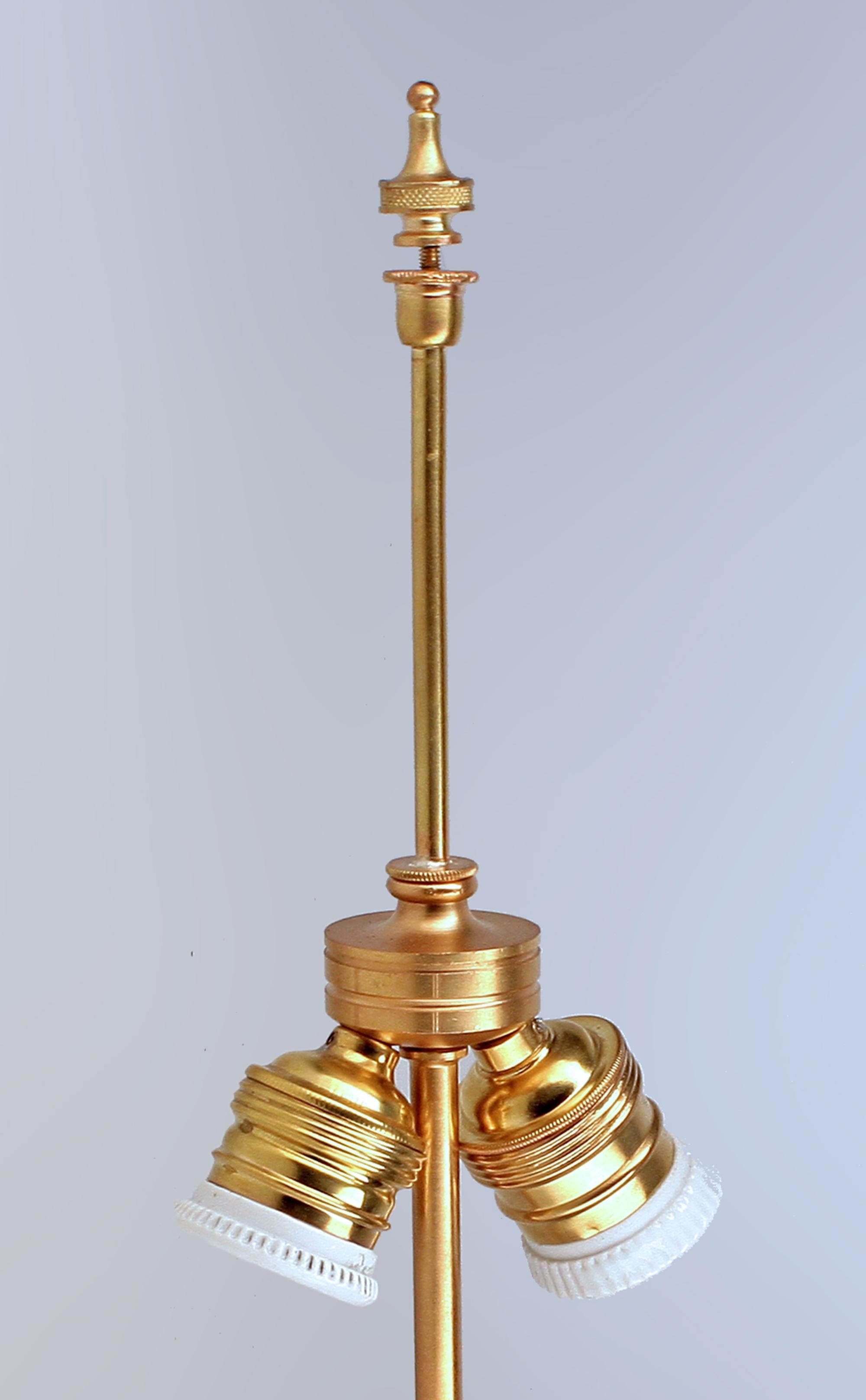 Moulage Lampadaire en forme de flèche en bronze doré et en bronze doré de la fin du 19e C. par la Maison Jansen en vente